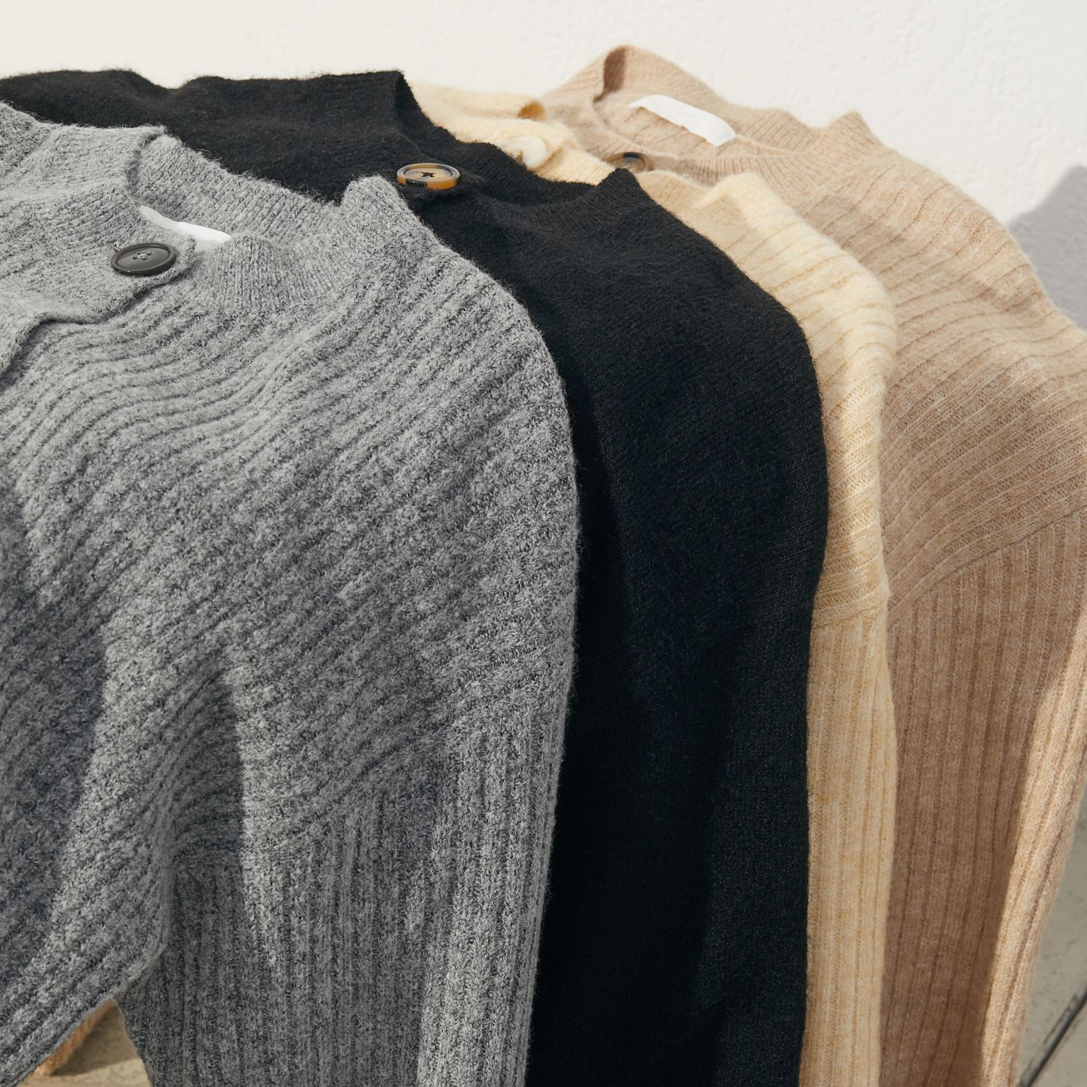 

Кардиган H&M 0941830002 M (170/96А) Серый меланж