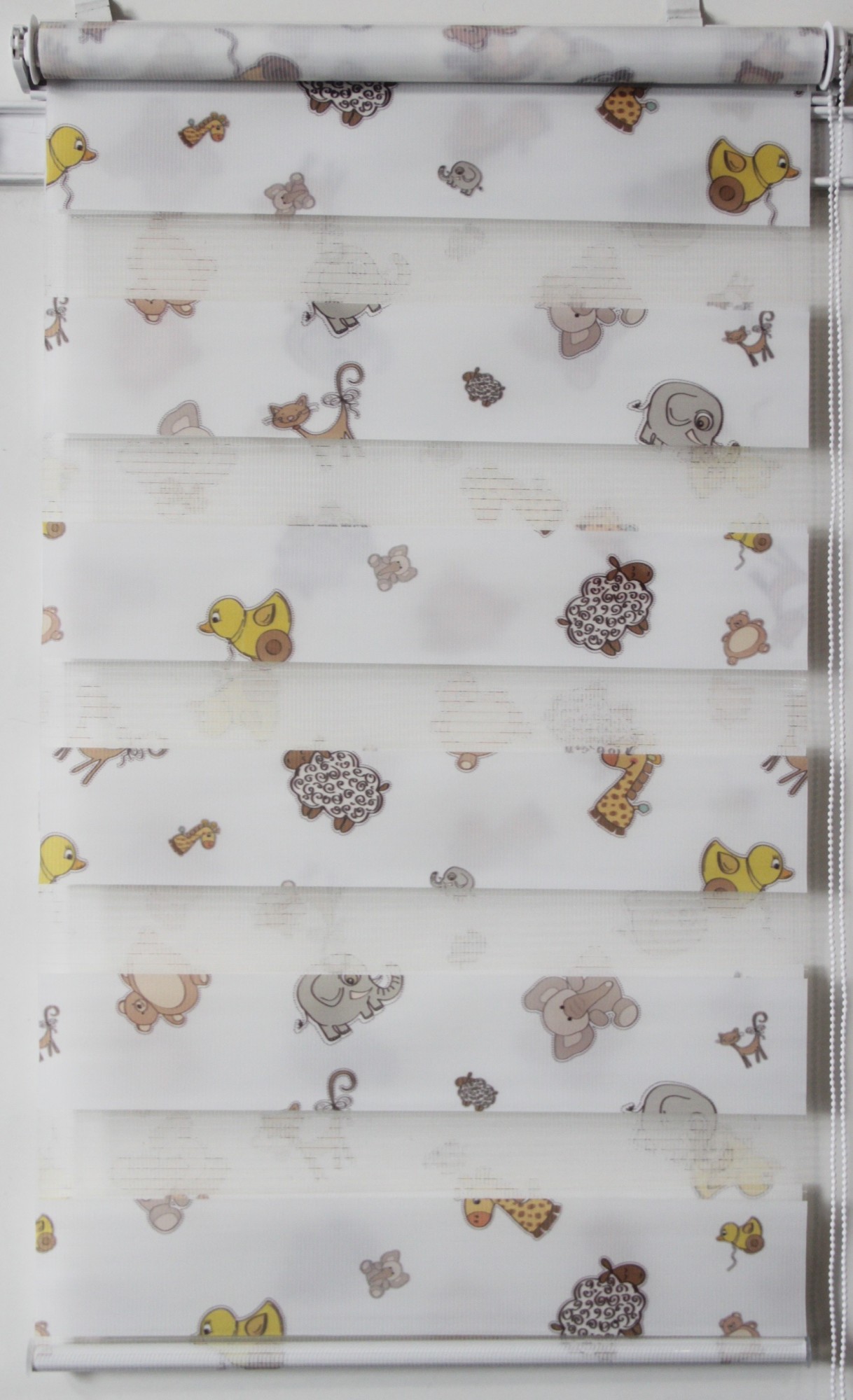 

Рулонная штора Miranda День-ночь Детская BDM-1201 87,5*130 см Белый