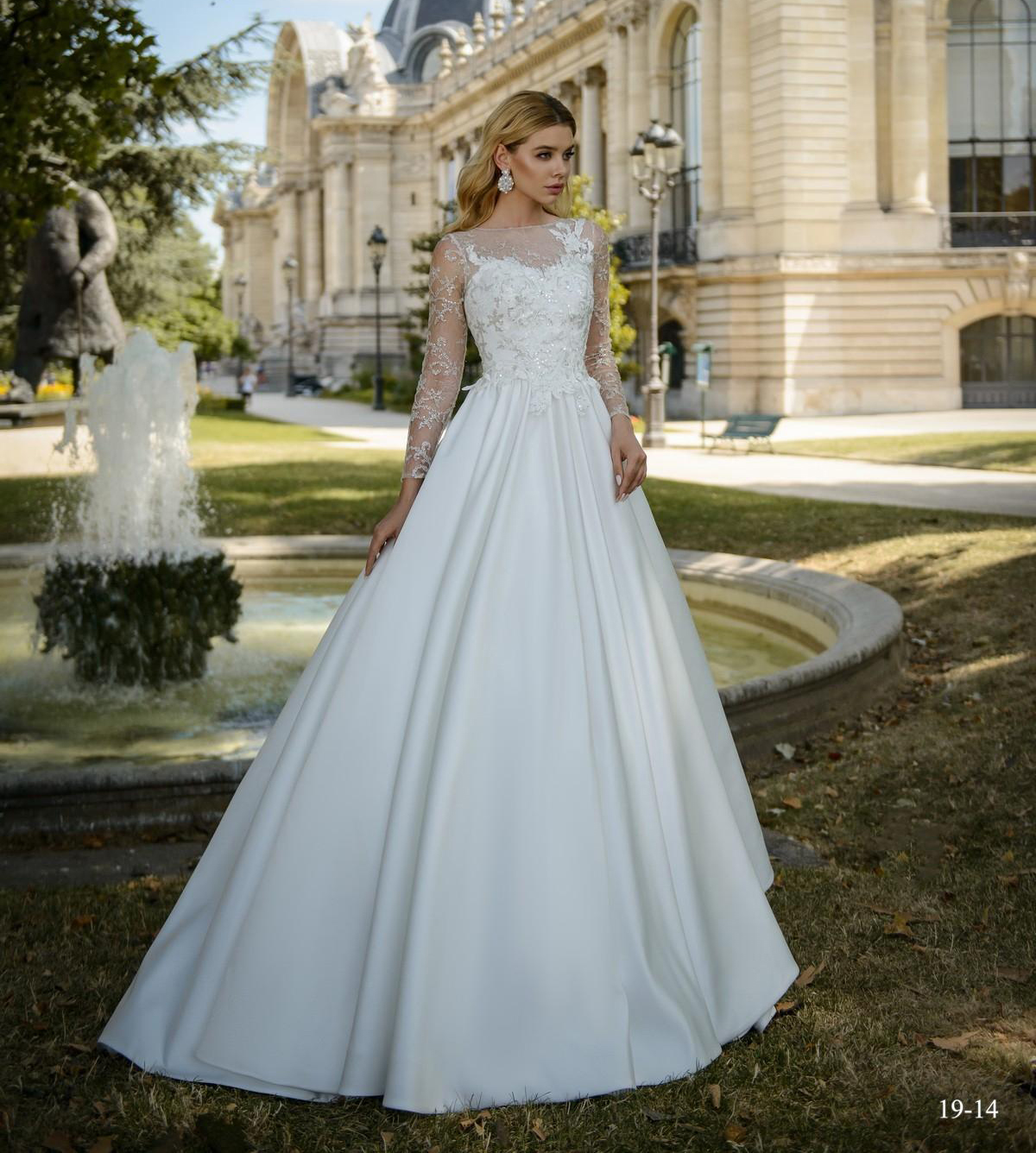 

Свадебное платье Ema Bride 19-14 48 Айвори