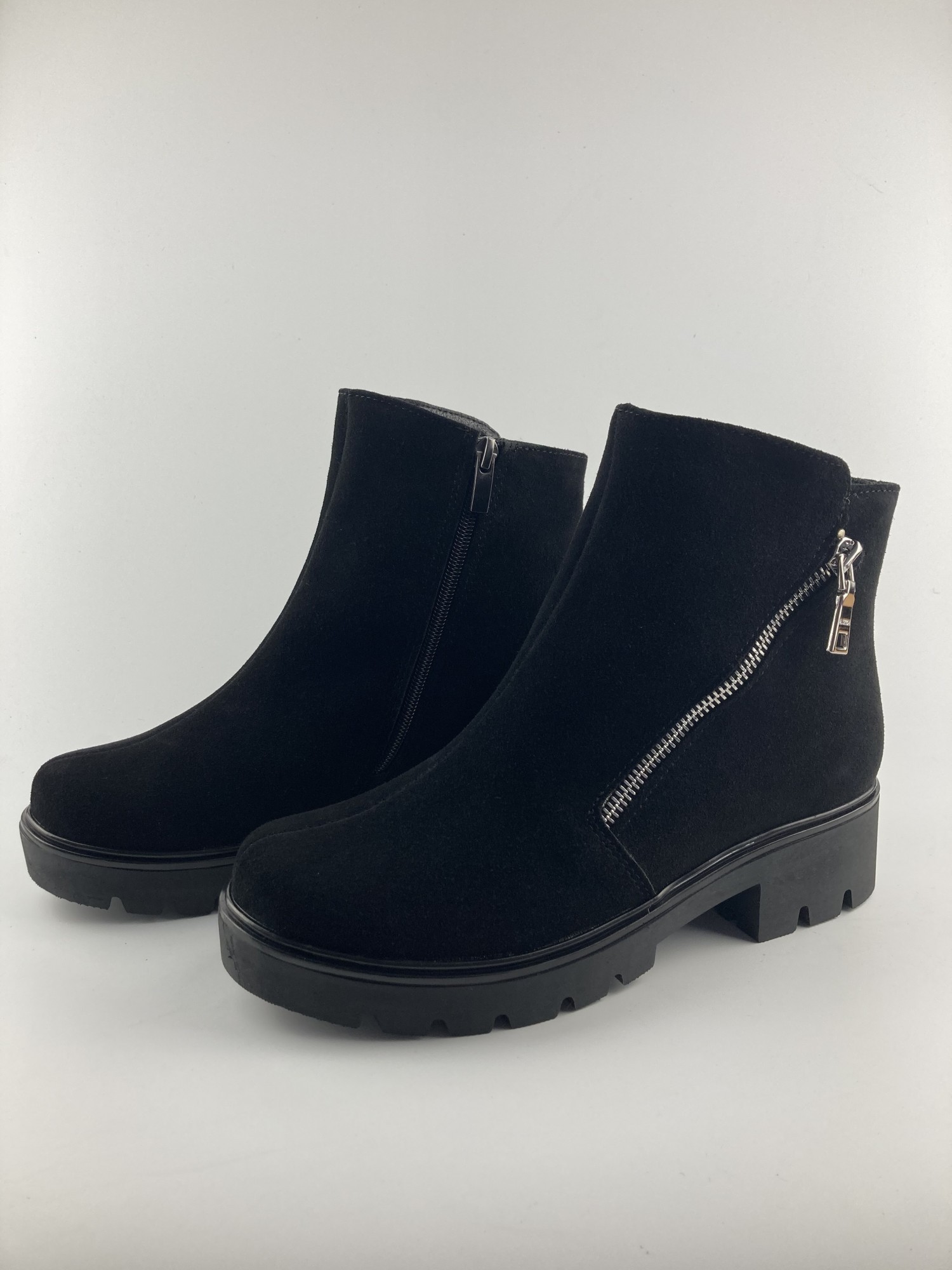 

Ботинки DJUS SHOES 39 (25,2 см.) 17.02.99) Черные