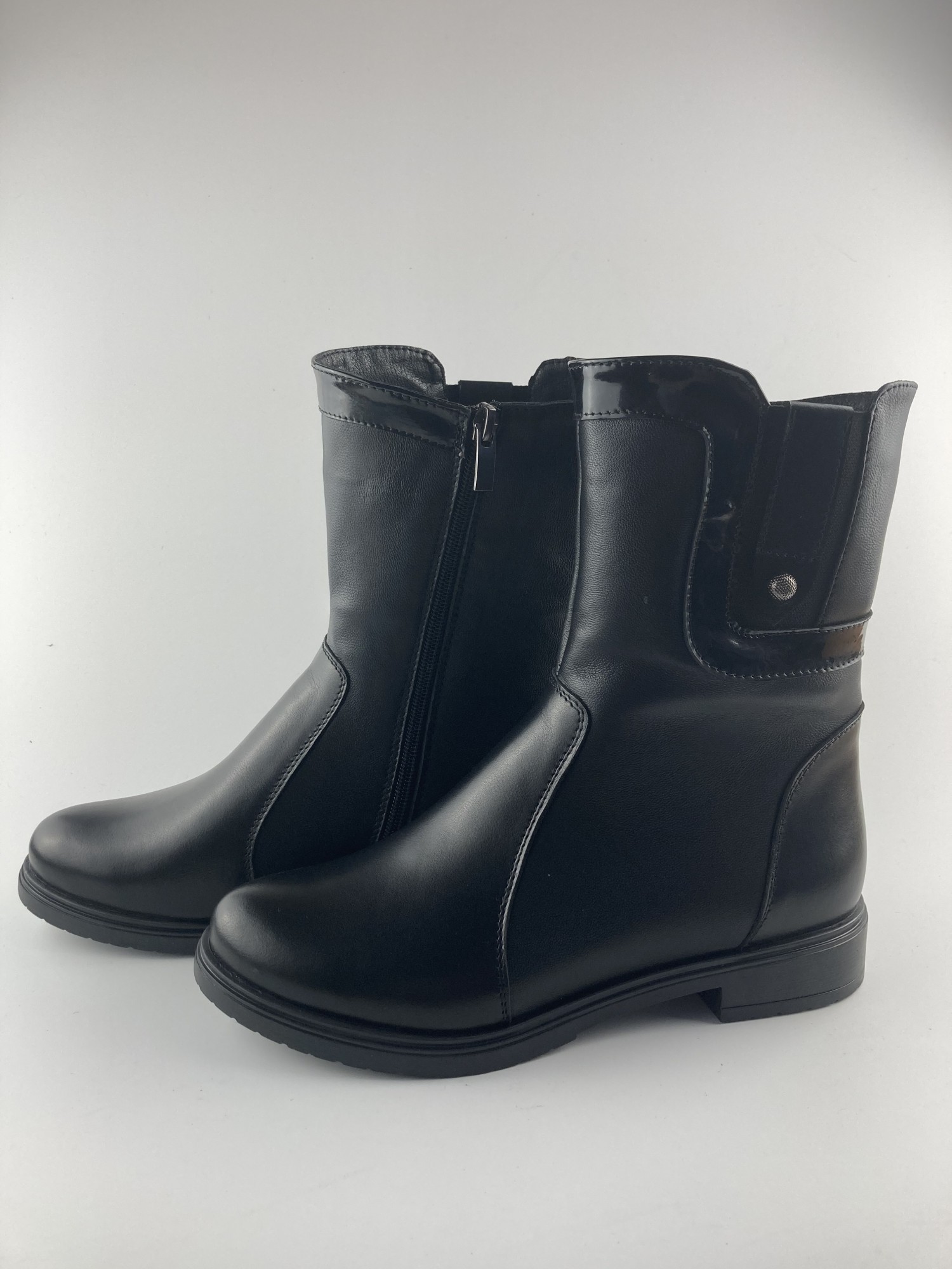 

Ботинки DJUS SHOES 37 17.02.106 Черные