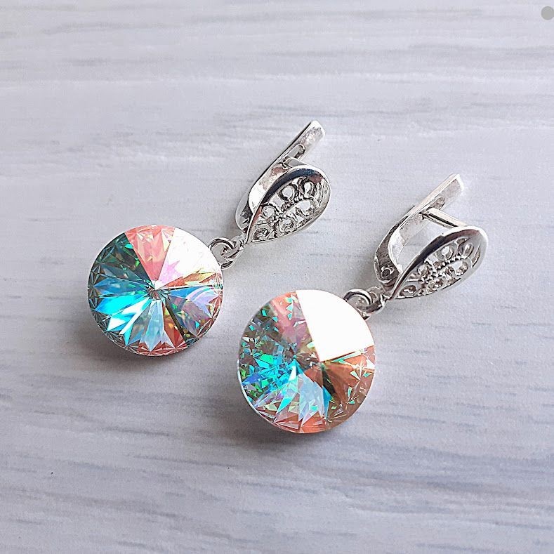 

Серьги Hand Made с кристаллами Сваровски Rivoli в цвете Crystal Transmission