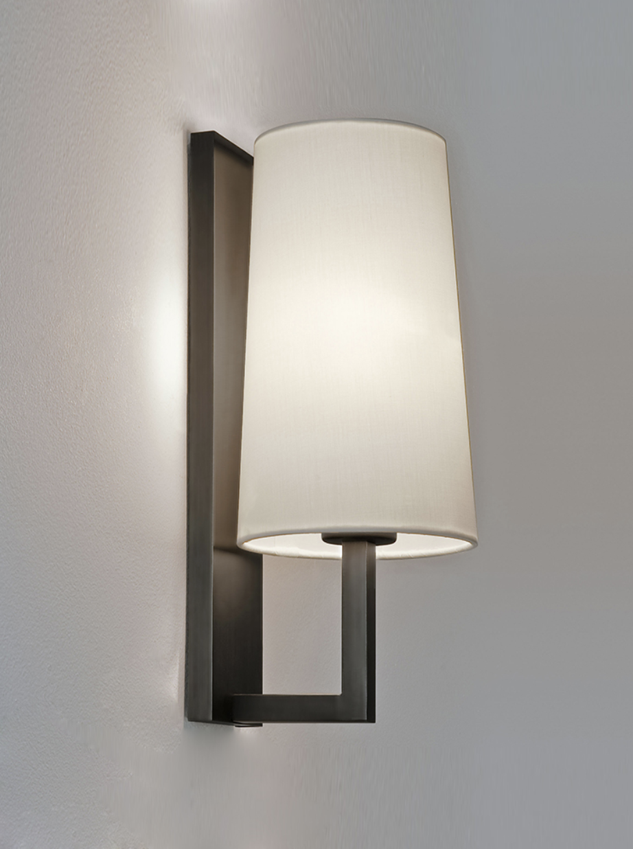 

Настенные светильники Olvia Lamp 050028/1w bk-wt