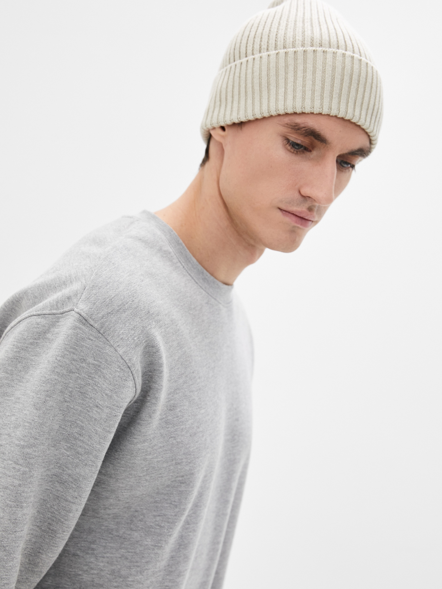 

Шапка Calvin Klein Jeans K50K507496-PEA Бежевая