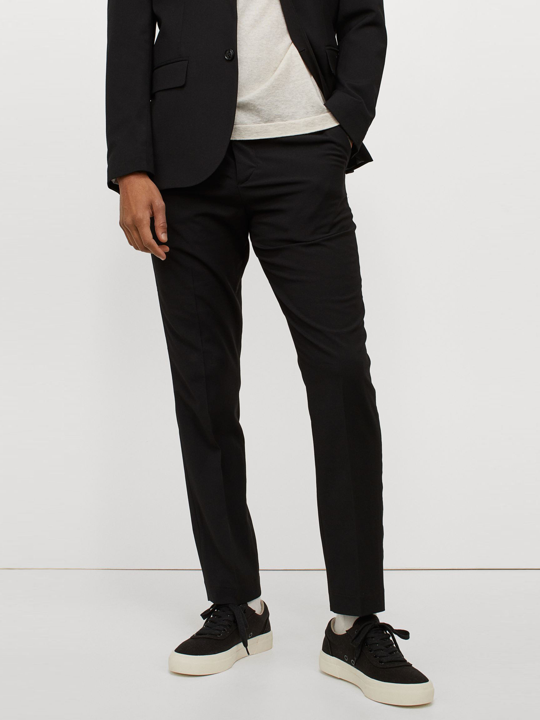 

Брюки H&M 5448564 48 Черные
