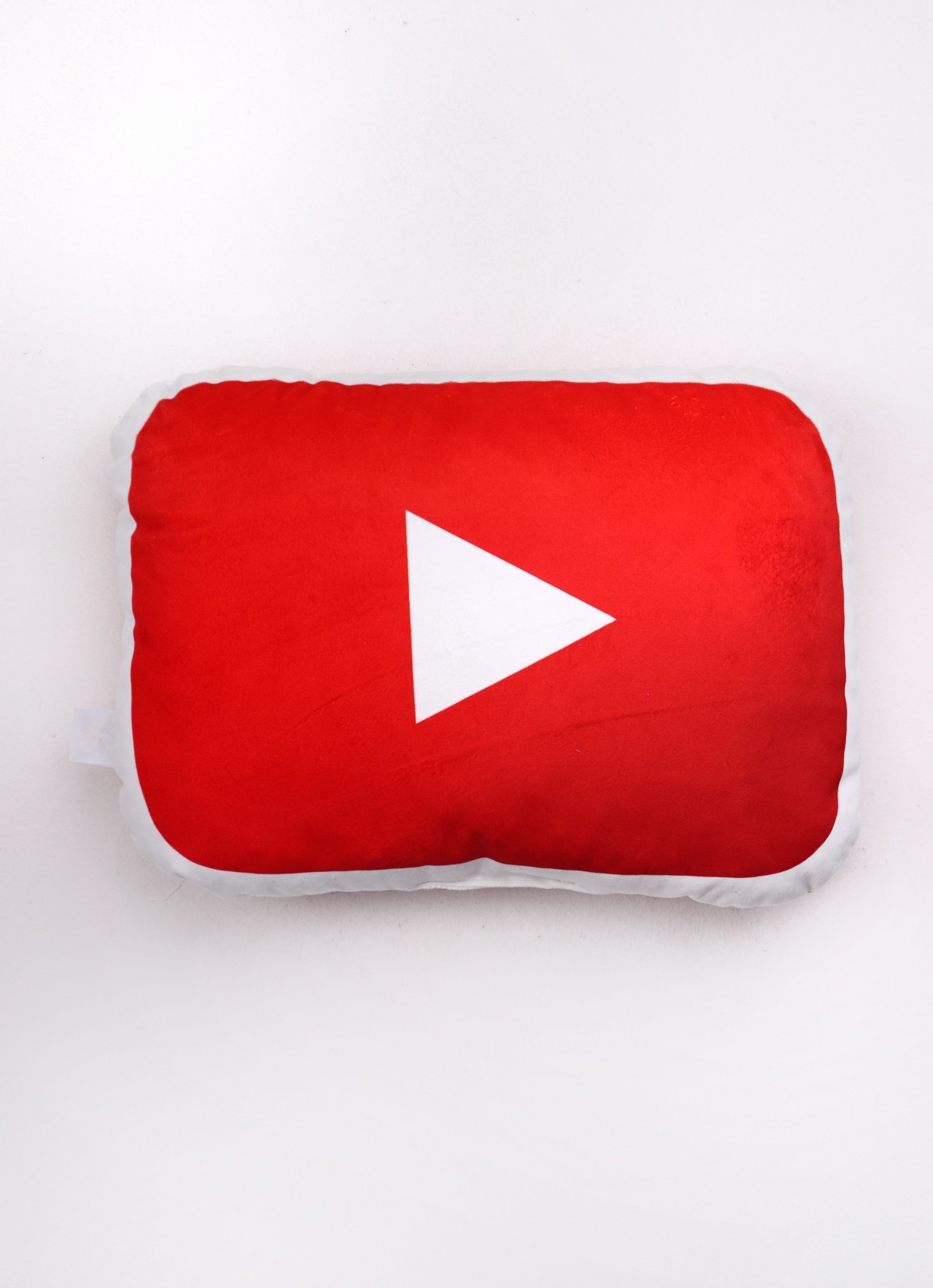 

Подушка IPQ двусторонняя "YouTube" 55 см