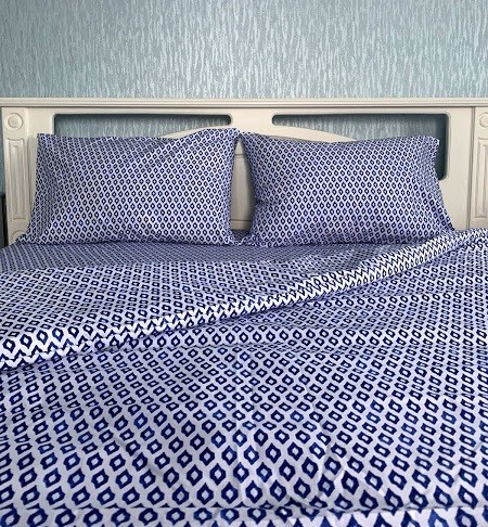 

Комплект постельного белья Geometric Blue Бязь Полуторный 150х215