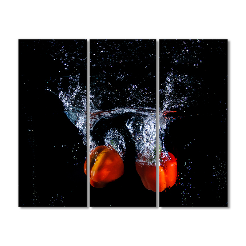

Модульная картина Artel «Брызги воды и два красных перца» 3 модуля 80x120 см