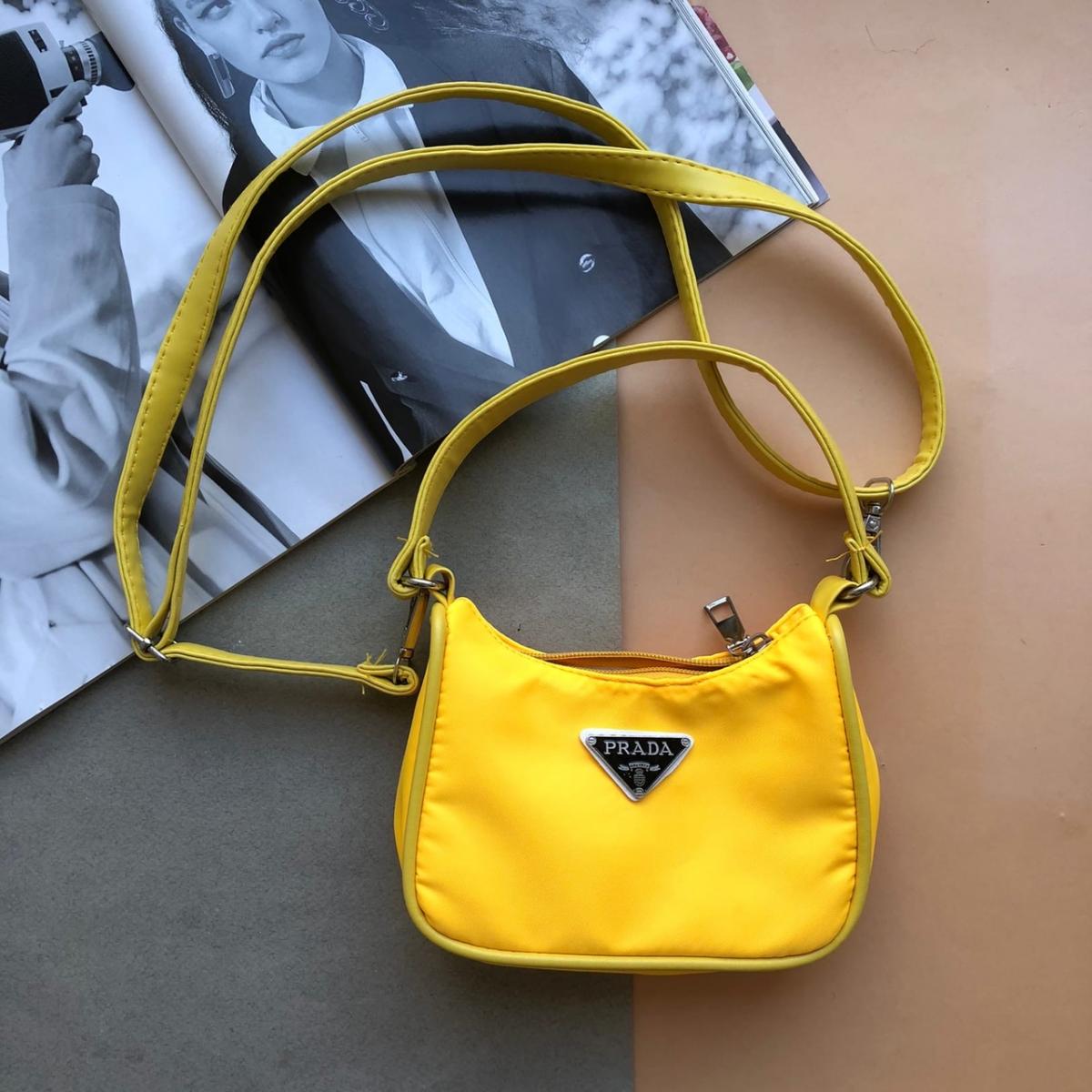 

Сумка желтая детская Надпись Prada (Су36618)