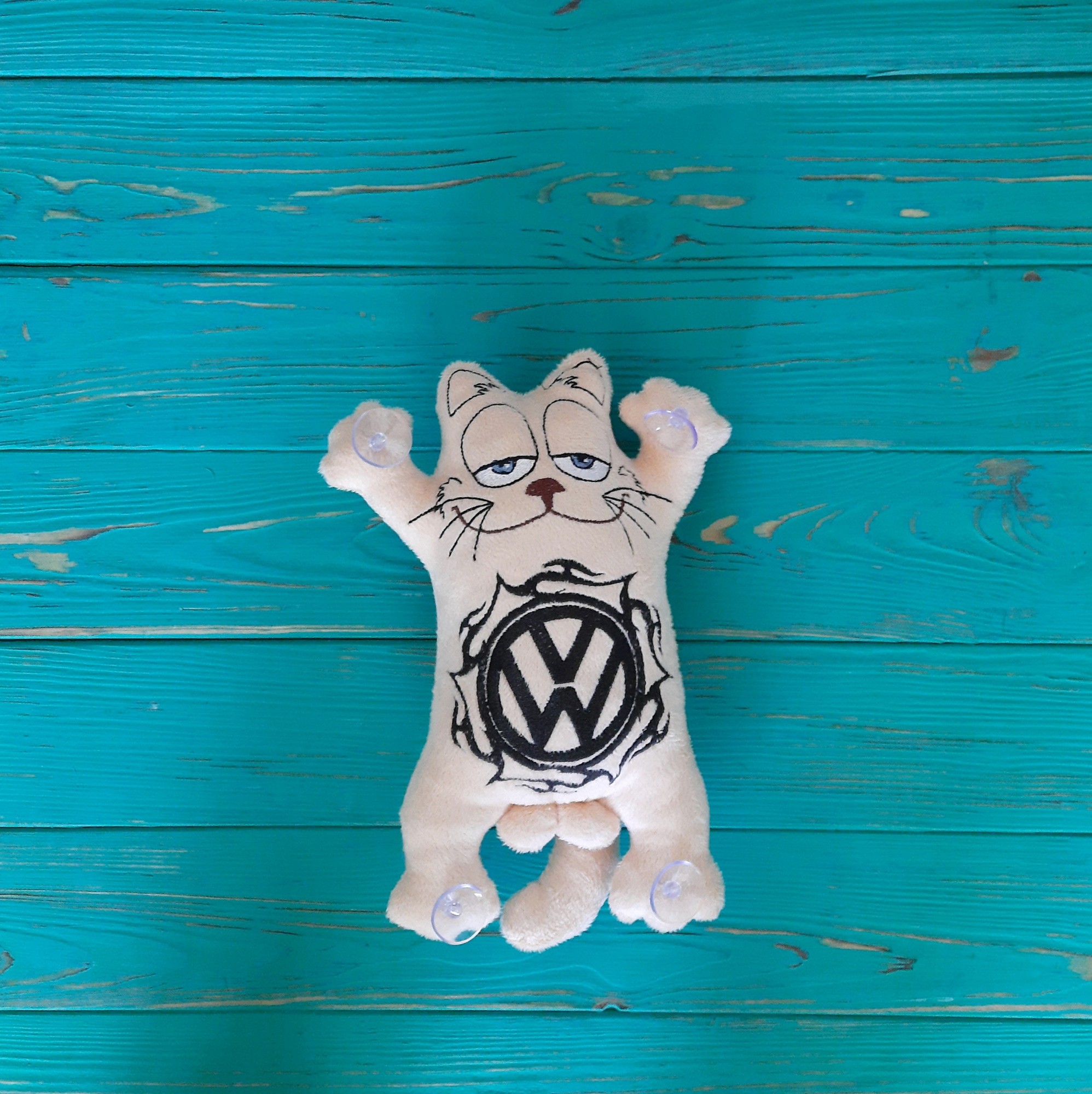 

Мягкая игрушка Baby Textile Кот Гарфилд Volkswagen на присосках ручная работа 26 см Кремовый