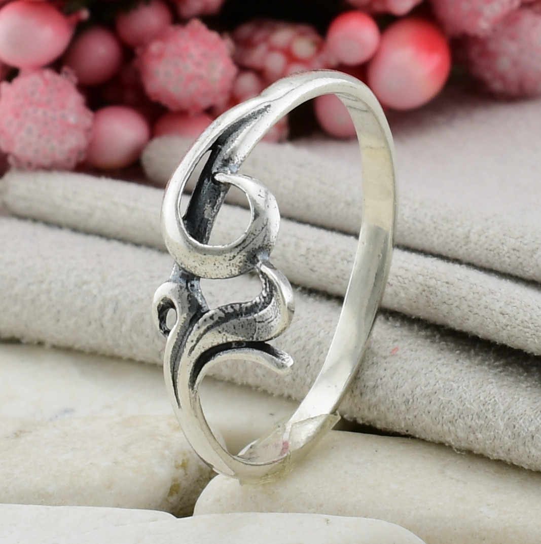 

Серебряное кольцо П103919