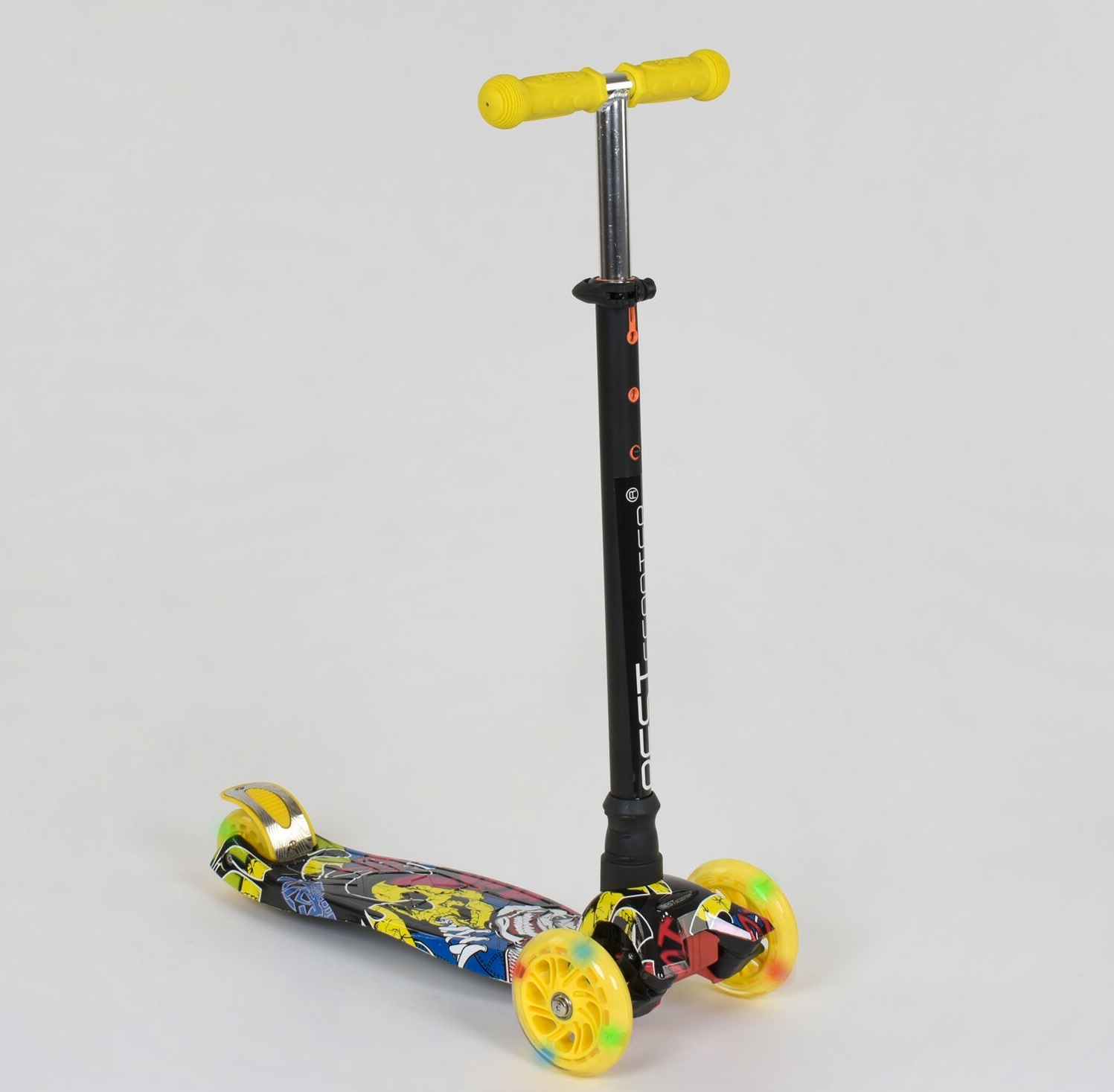 

Самокат Best Scooter MAXI Graffiti А 24650 /779-1394 Black/Yellow (779-1394)