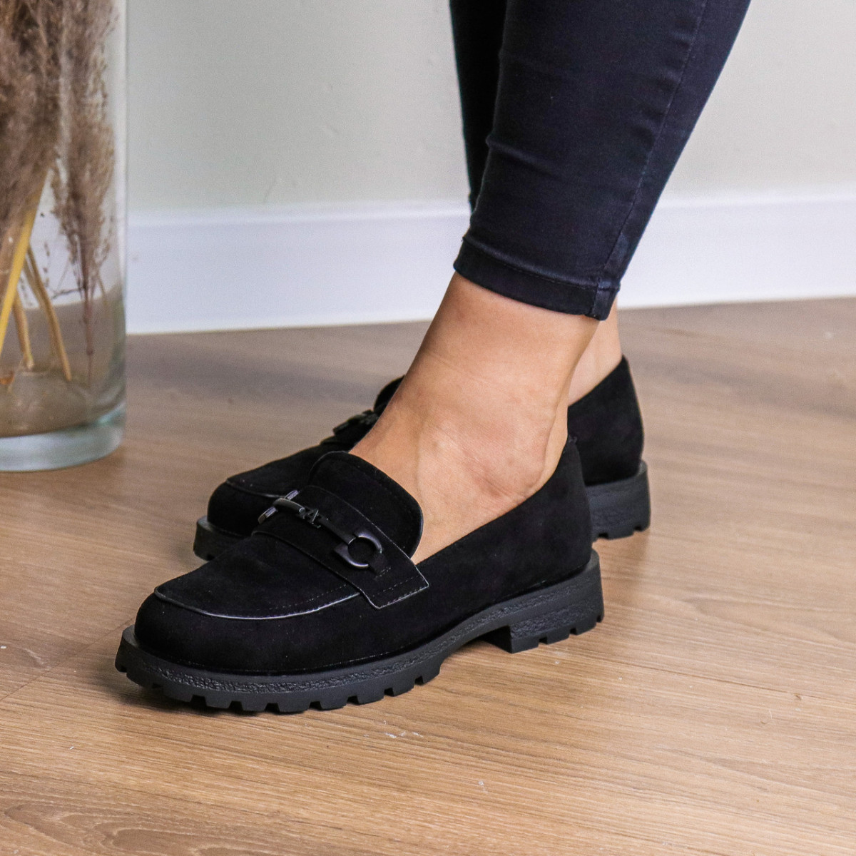 

Лоферы женские Fashion Buran 3264 37 размер 24 см Черный