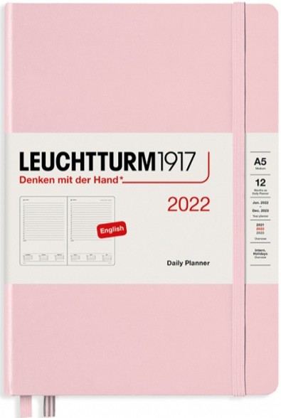 

Щоденник Leuchtturm1917 на 2022 рік середній 14,5 х 21 см рожевий