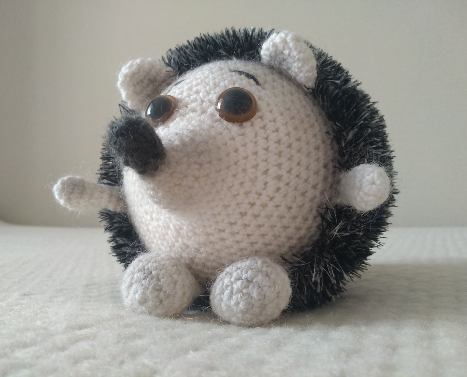 

Игрушка Hand-made Ежик Амигуруми Йосик, вязаная 45 см