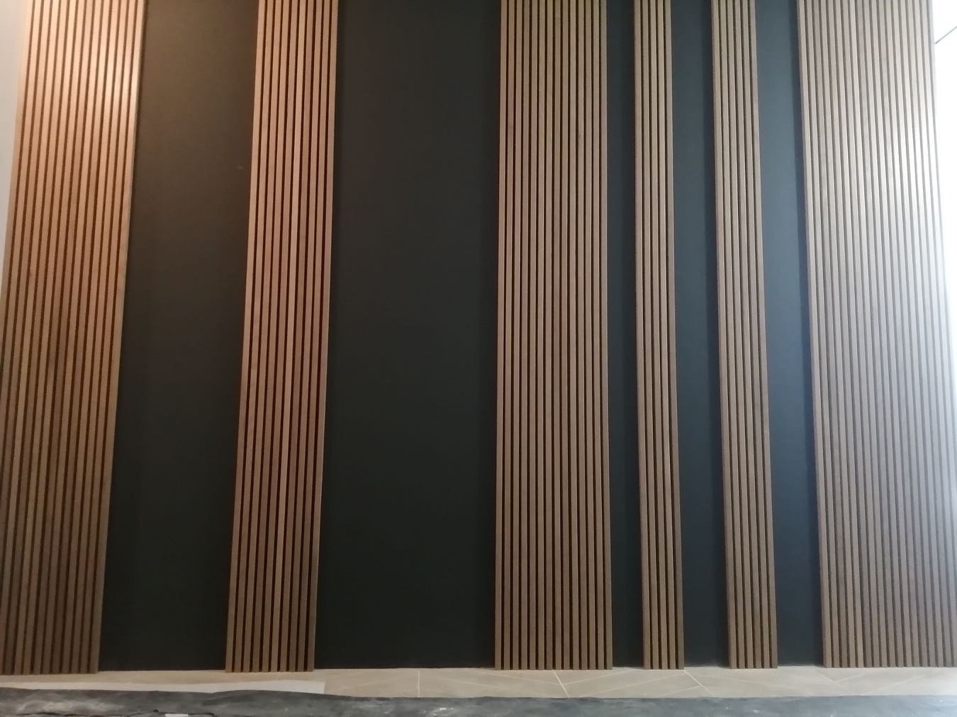

Настенная панель WoodGood Planka 30*20*1000 мм ясень SLT.S 4410