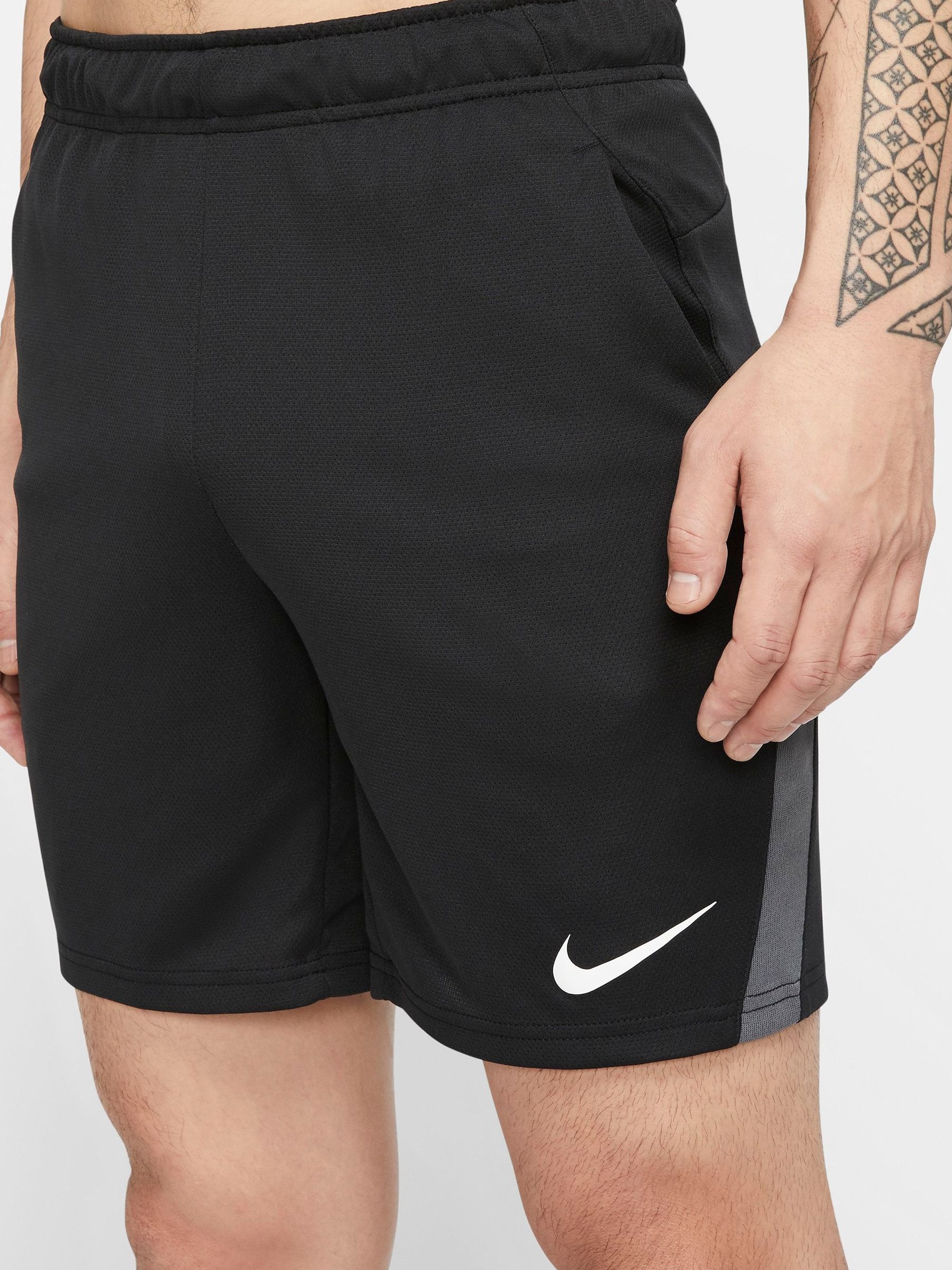 

Шорты Nike 519501 XL Черные
