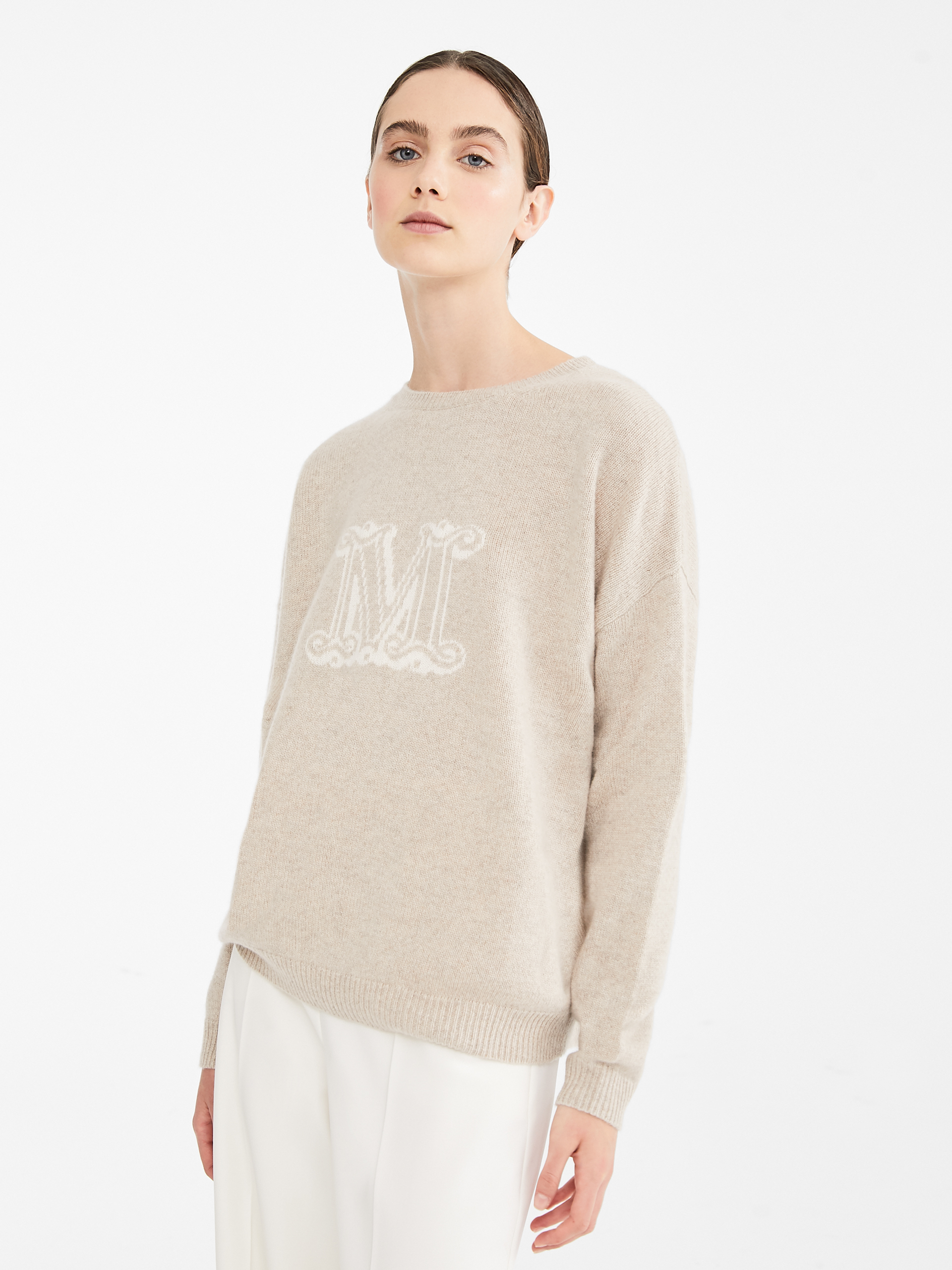 

Джемпер MaxMara S Пастельно-молочный 13660809600