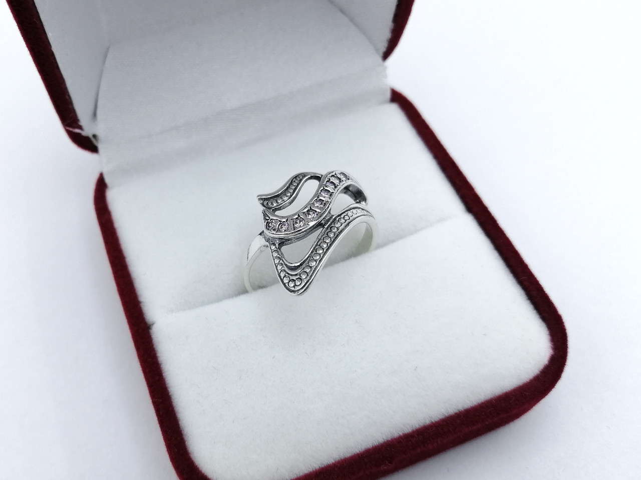 

Серебряное кольцо 3019