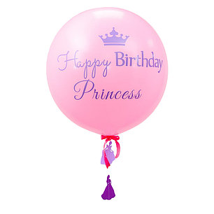 

Шар-гигант с надписью "Happy birthday Princess" и гирляндой принцессы