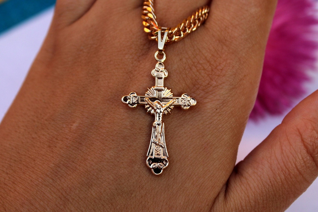 

Крестик Xuping Jewelry посередине лучи 3,7 см золотистый