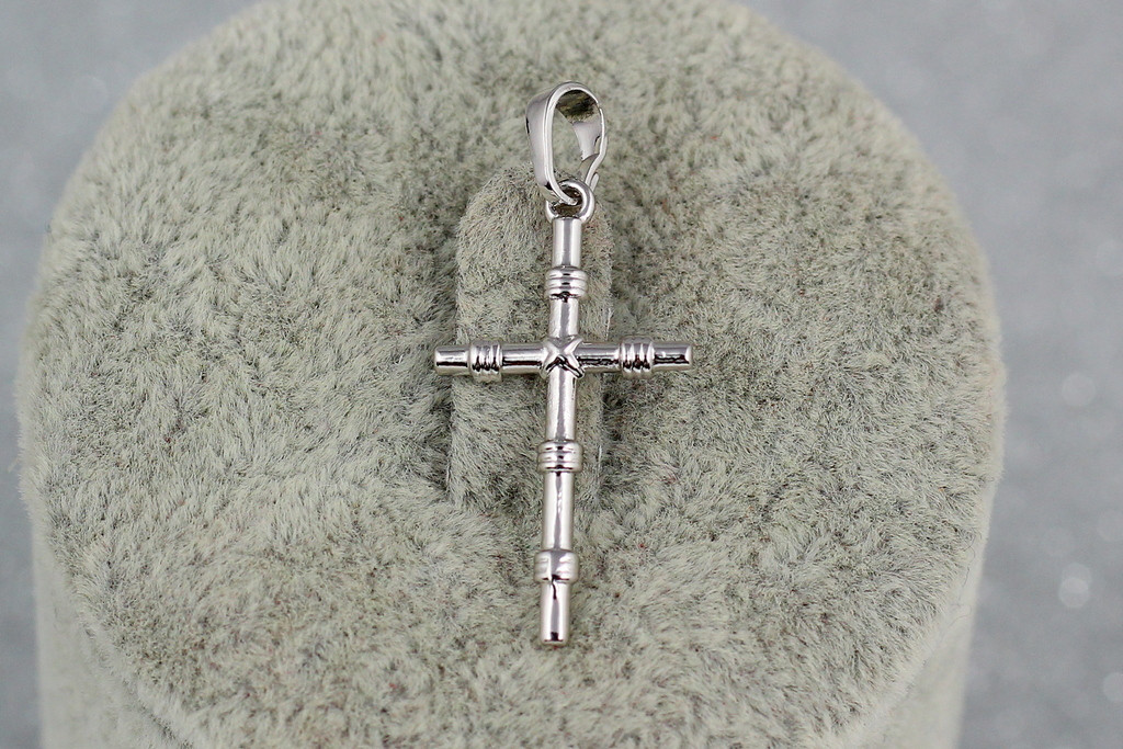 

Крестик Xuping Jewelry тонкий удлиненный 2,6 см серебристый
