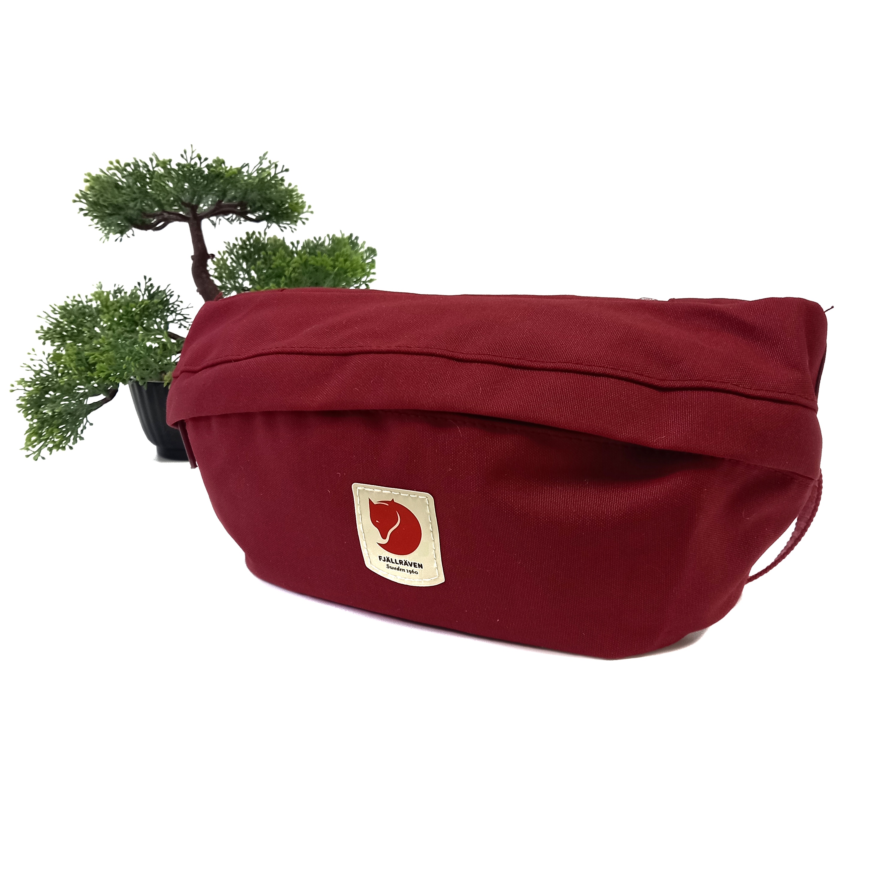 

Сумка на пояс молодежная Fjallraven Kanken бордовый 23165 burgundy