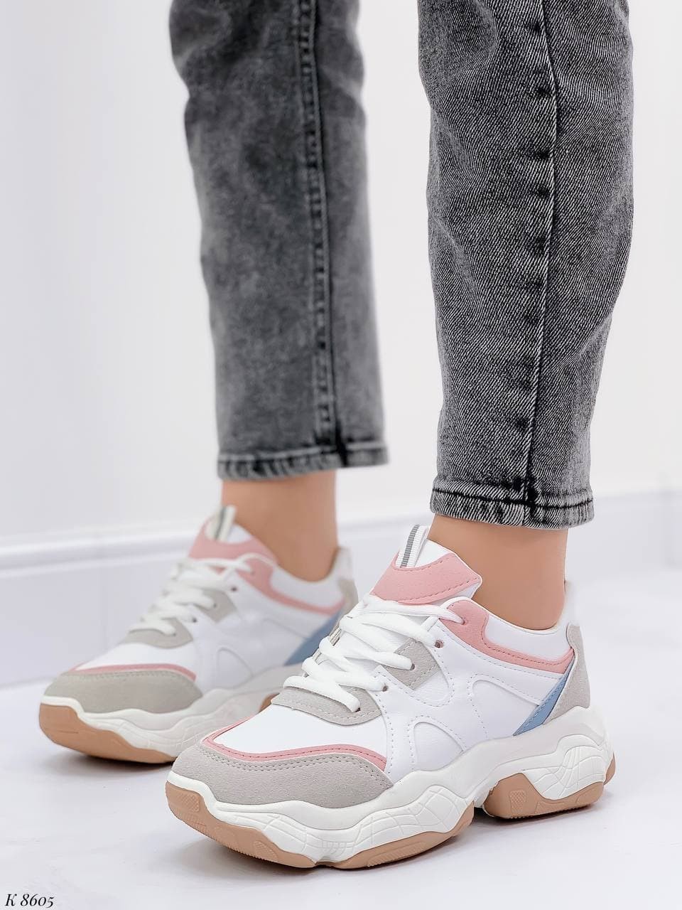 

Кроссовки Женские Luchshie 38 (8605) 24 см Белые
