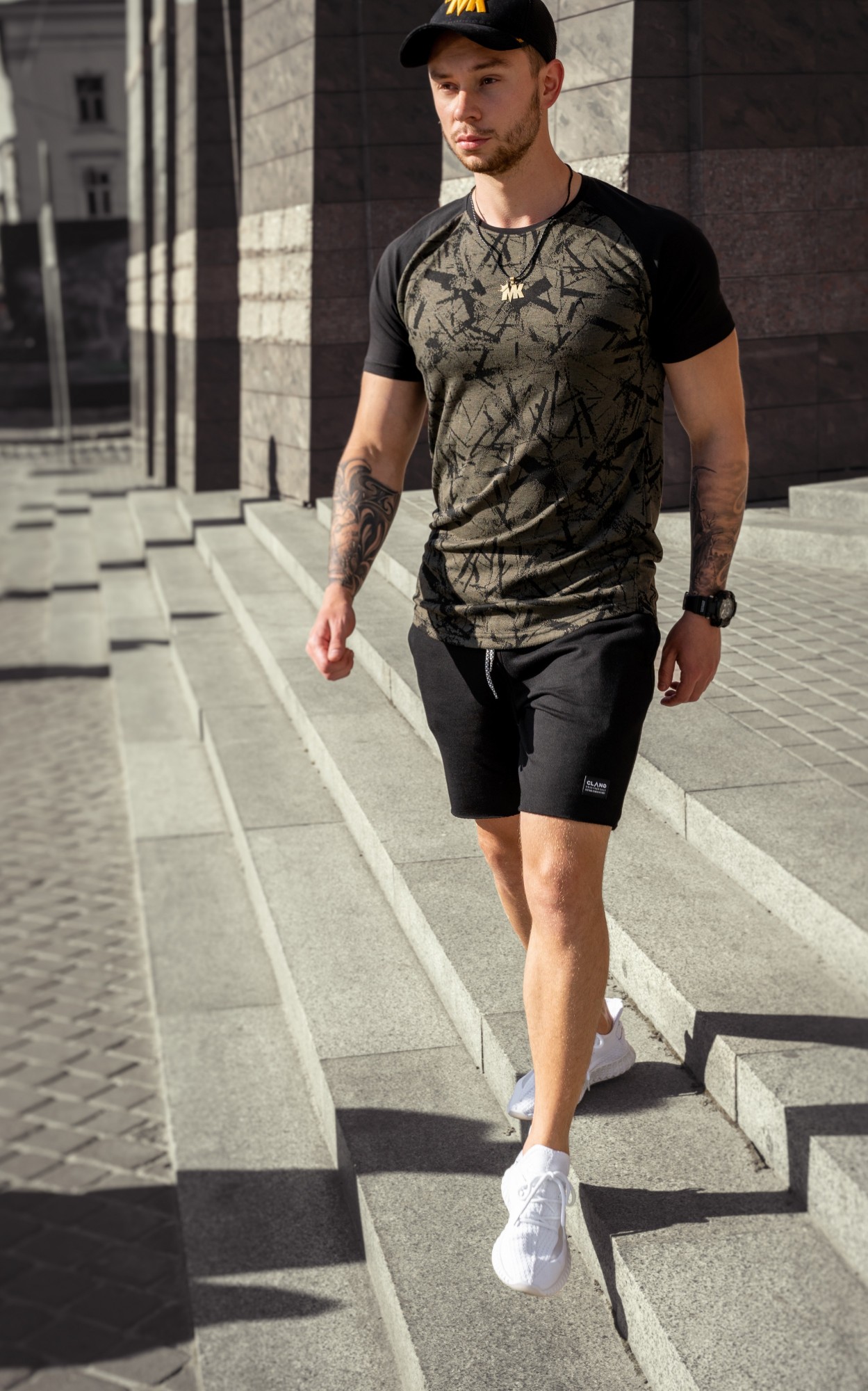 

Футболка XL зеленая с черным (100)