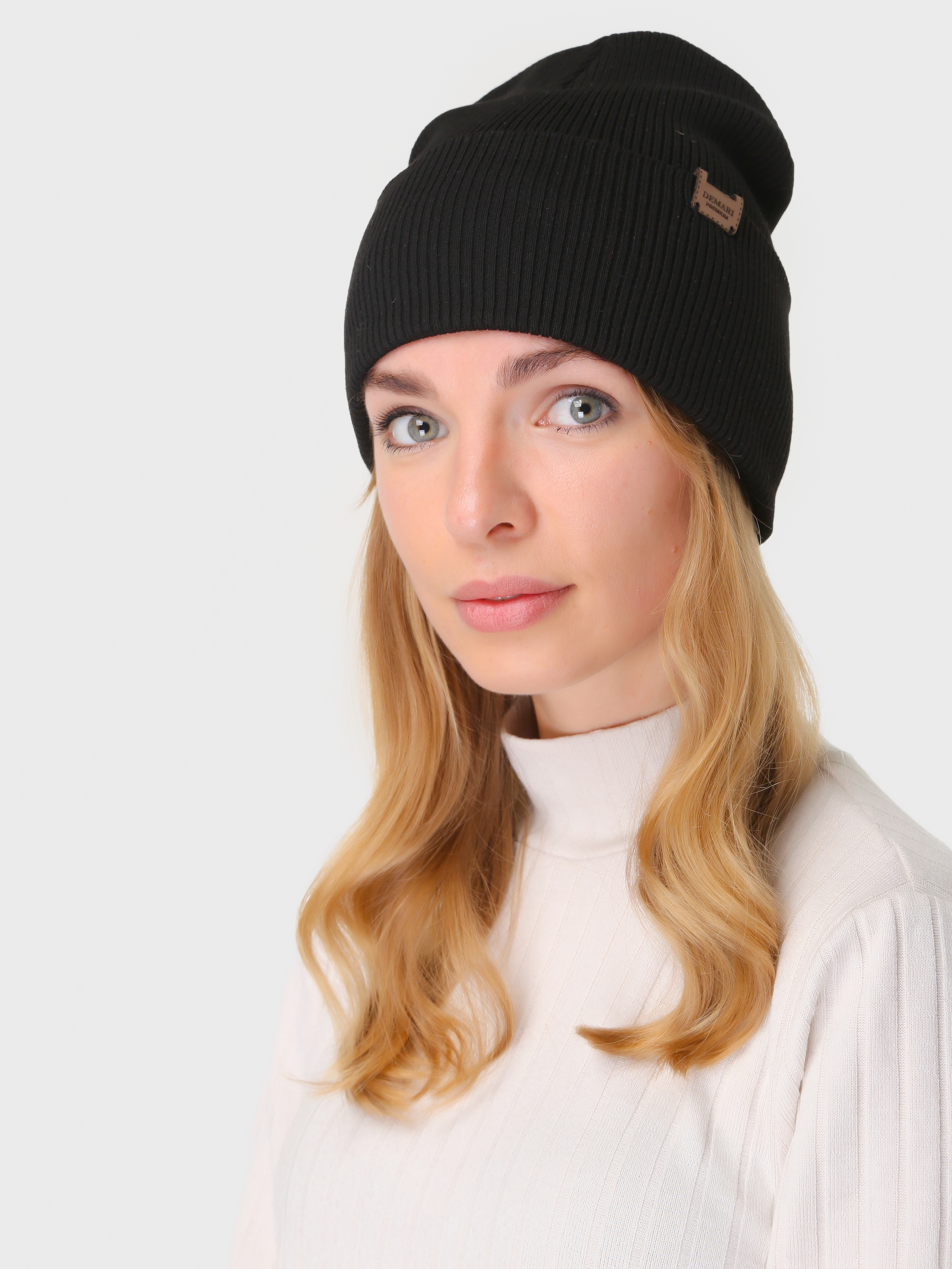 

Шапка DeMari 56-60 см 500082