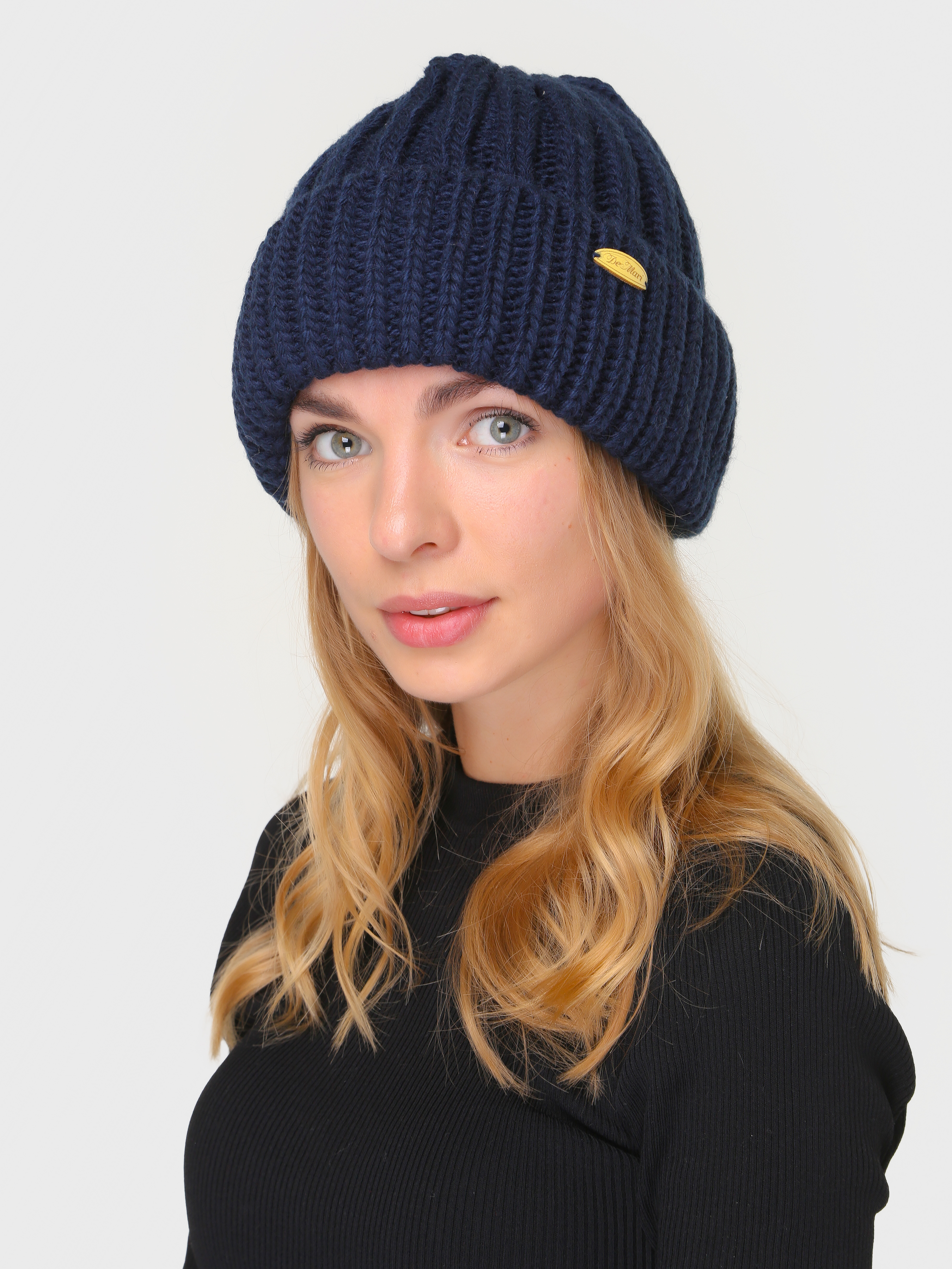

Шапка DeMari 56-60 см 500043