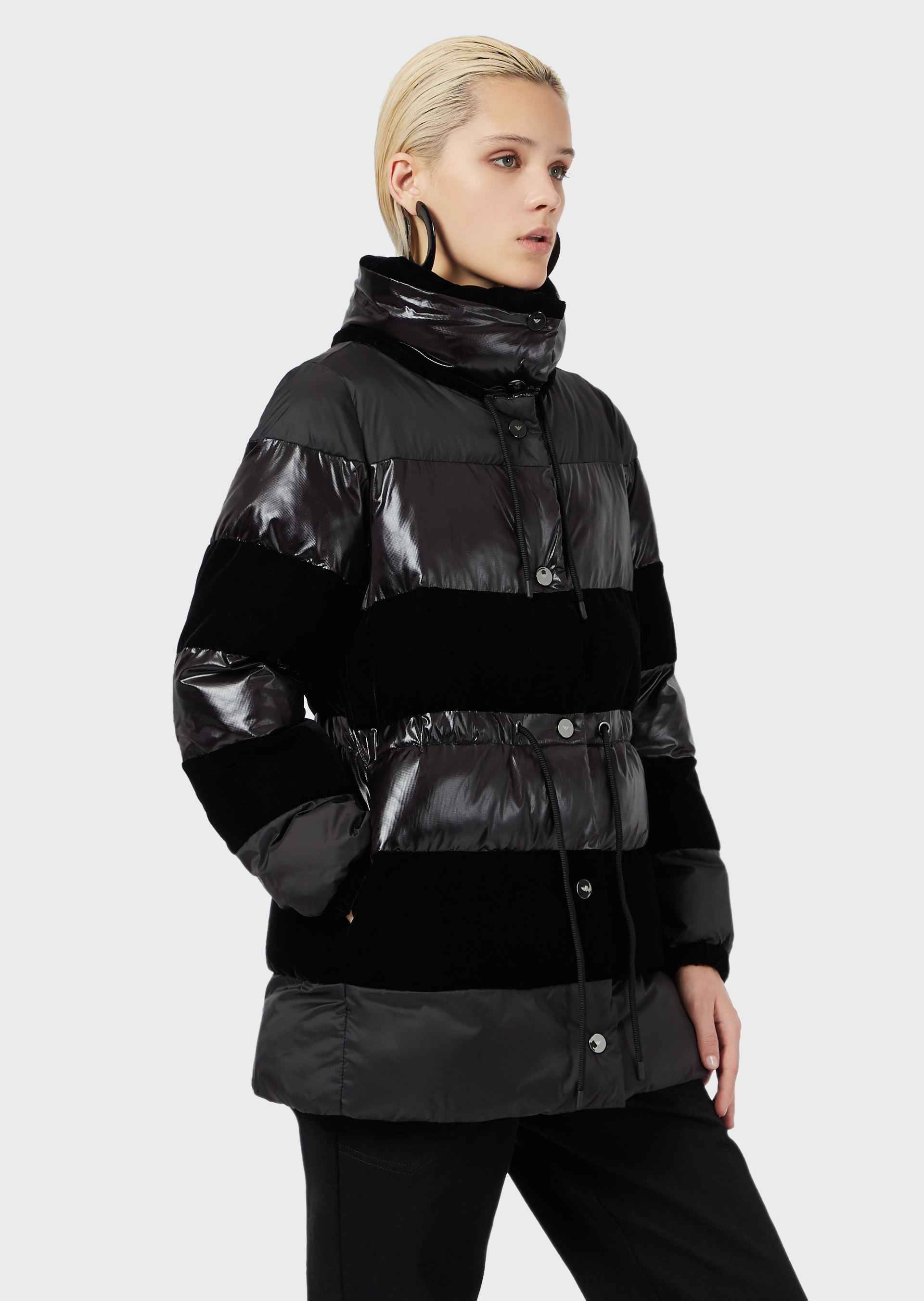

Куртка Emporio Armani 44 Черная 6H2B80.2NMCZ