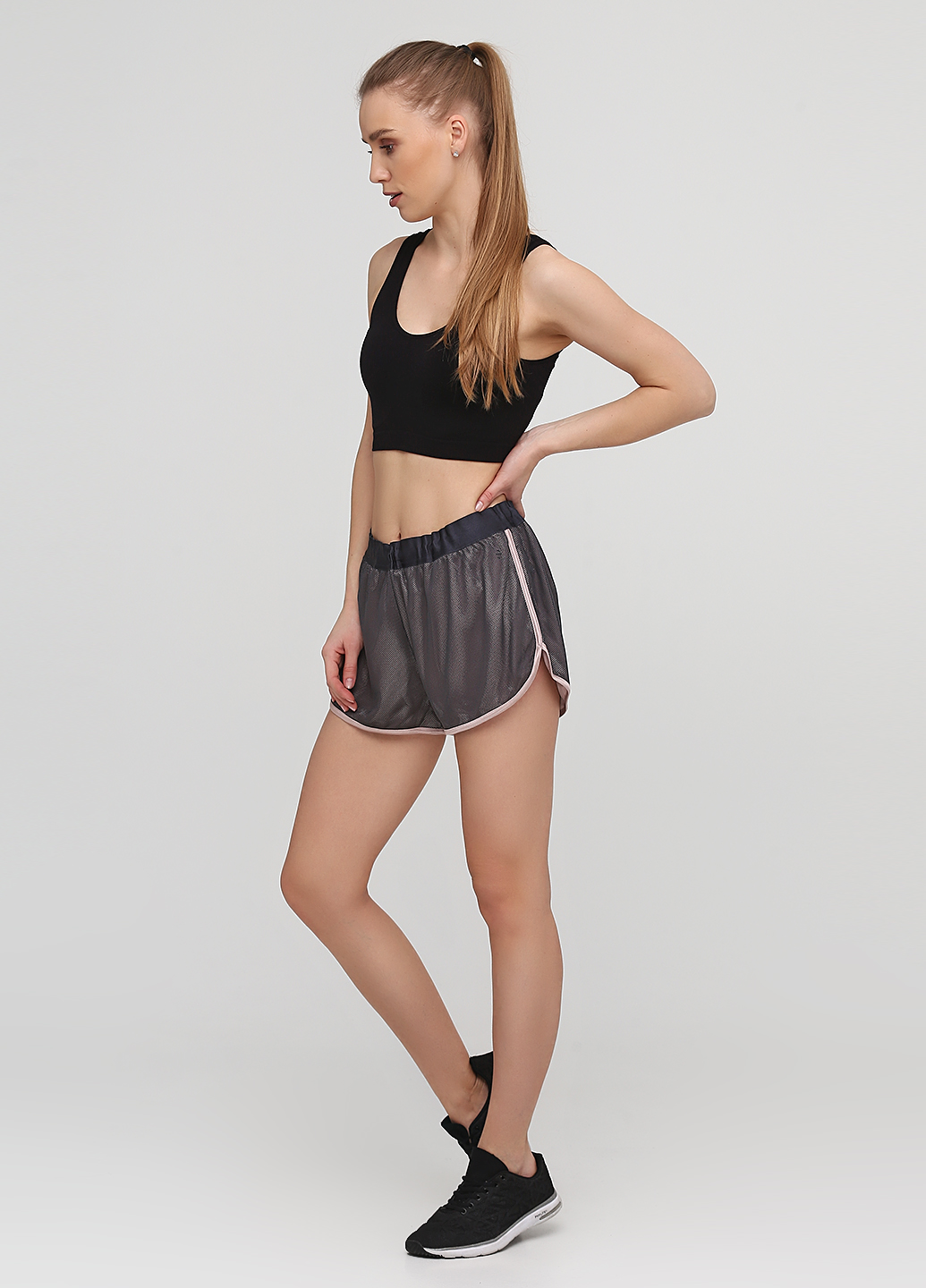 

Шорты спорт H&M M Серый 0552870_сет.роз.сер