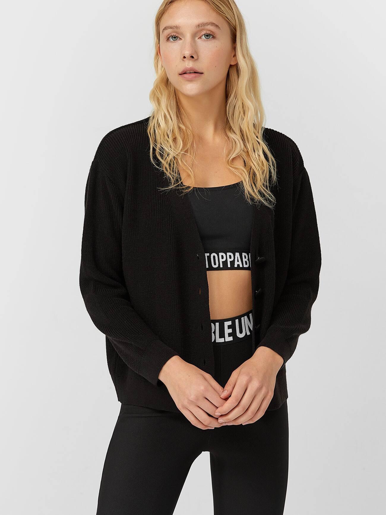 

Кардиган Stradivarius XAZ283552MZTB L Черный