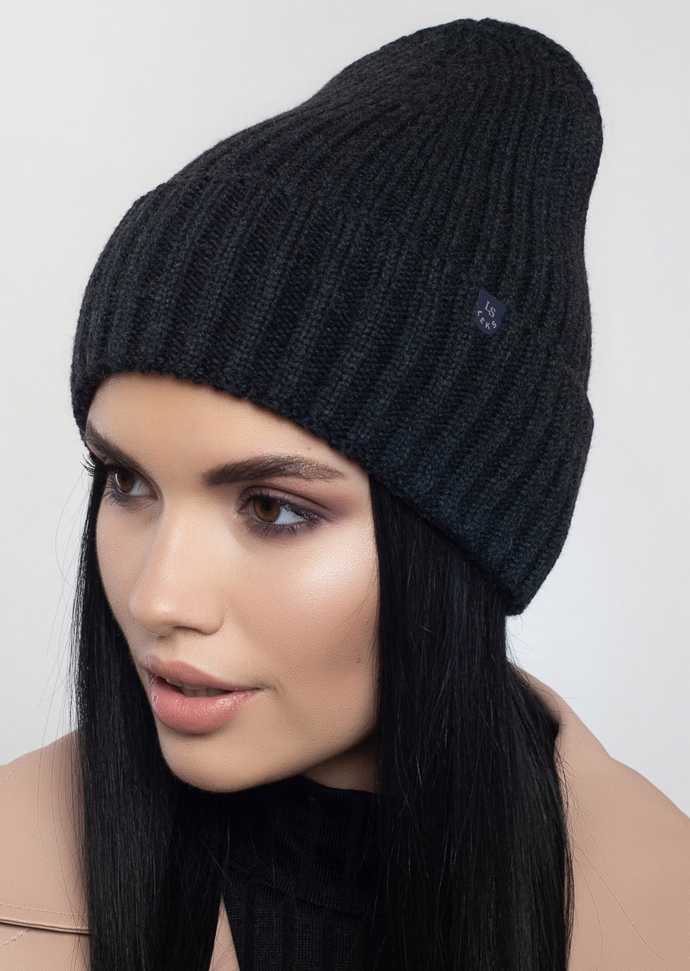 

Шапка Leks/Jolie Мадера Размер (53-57) Цвет (черно-синий)