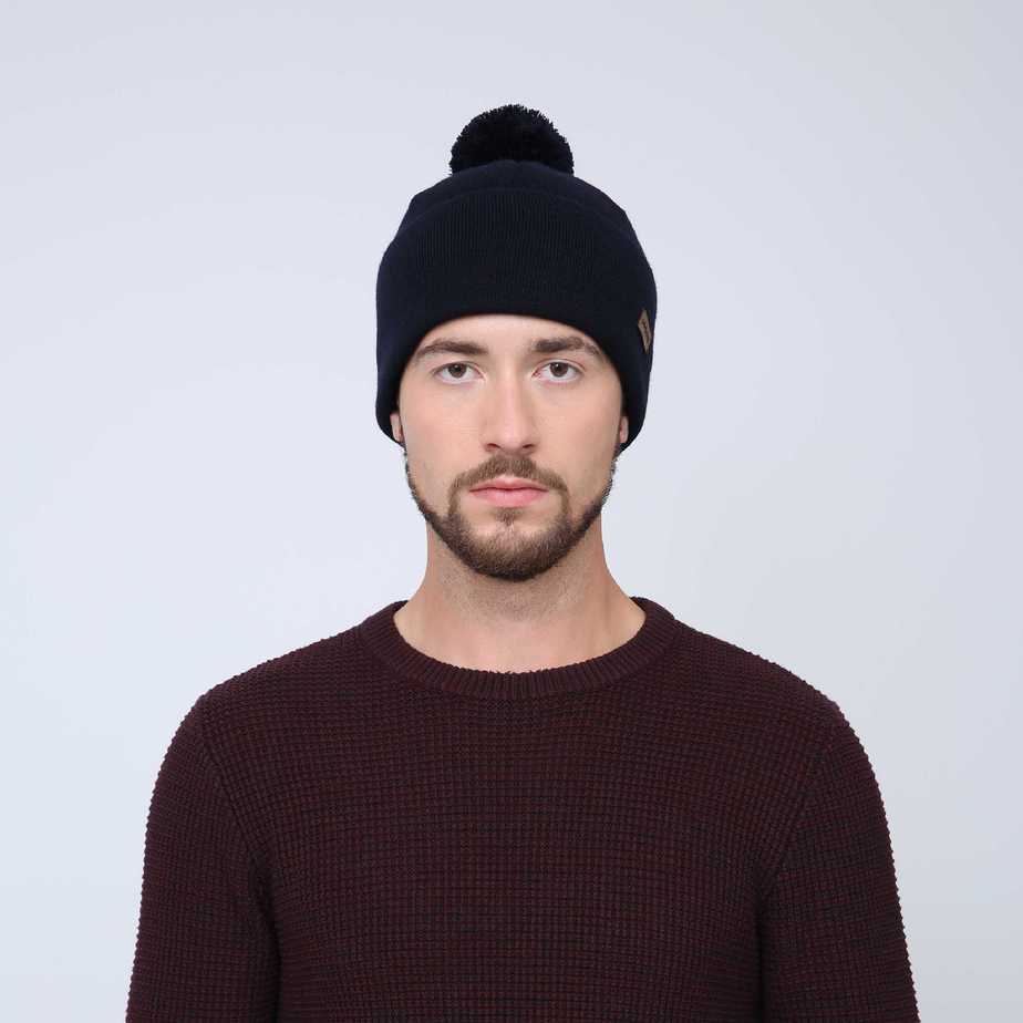 

Шапка мужскаяПо голове 924-552M