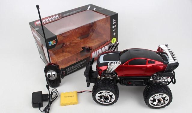 

Машинка джип на радиоуправлении Huada Toys 336-160K