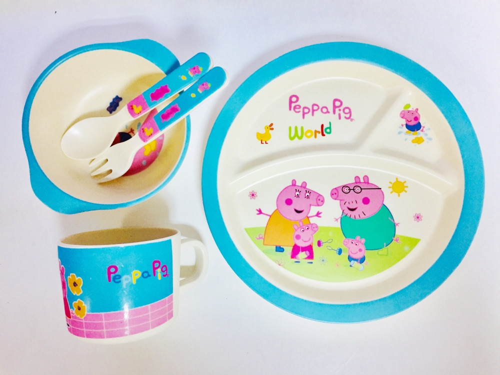 

Набор бамбуковой посуды из 5 предметов Peppa Pig Memos. 49298