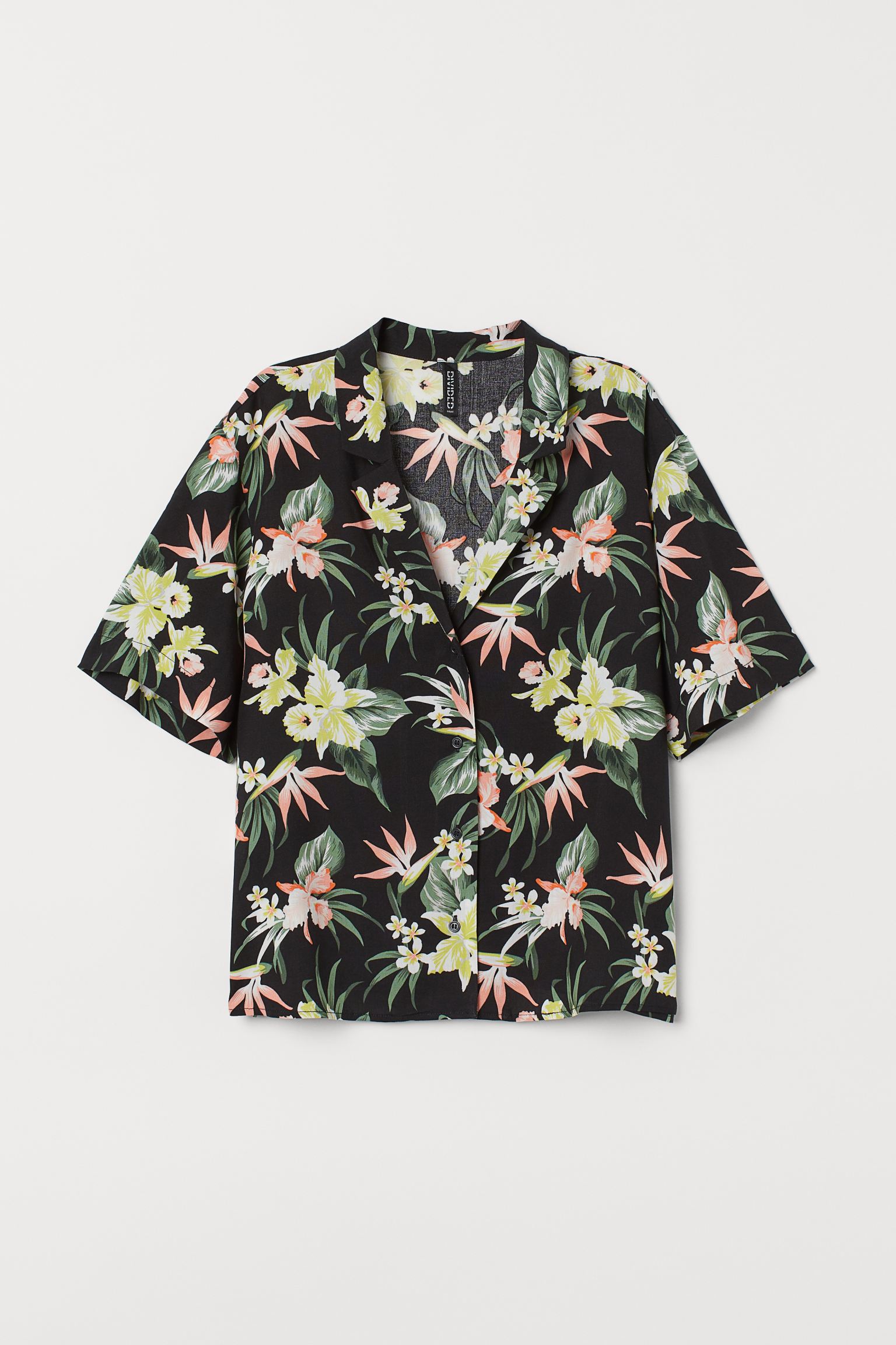 

Рубашка H&M 32 черный принт 17038720131
