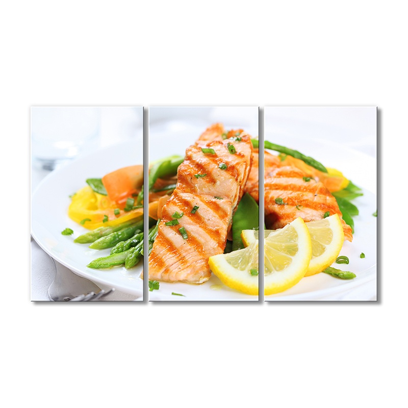 

Модульная картина Artel «Вкусное блюдо из красной рыбы» 3 модуля 90x135 см