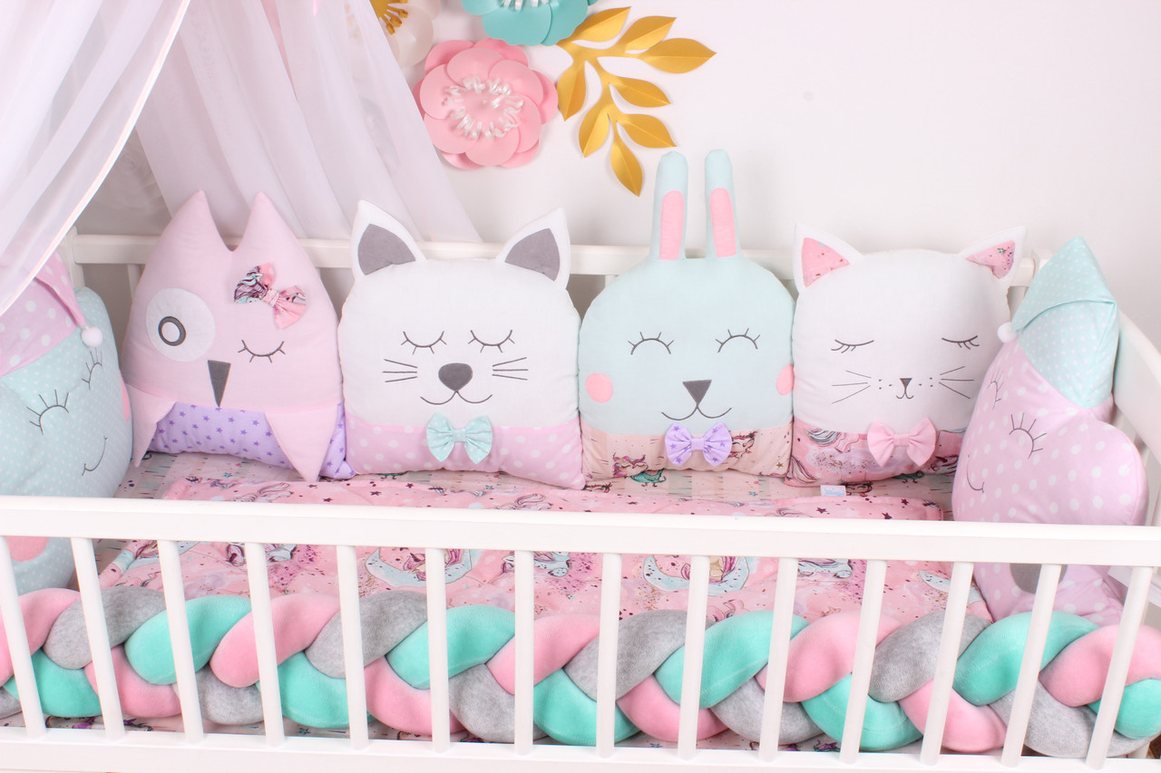 

Комплект в кроватку с подушками игрушками мятно-розовые единороги Моя Ляля 60х120 (561)