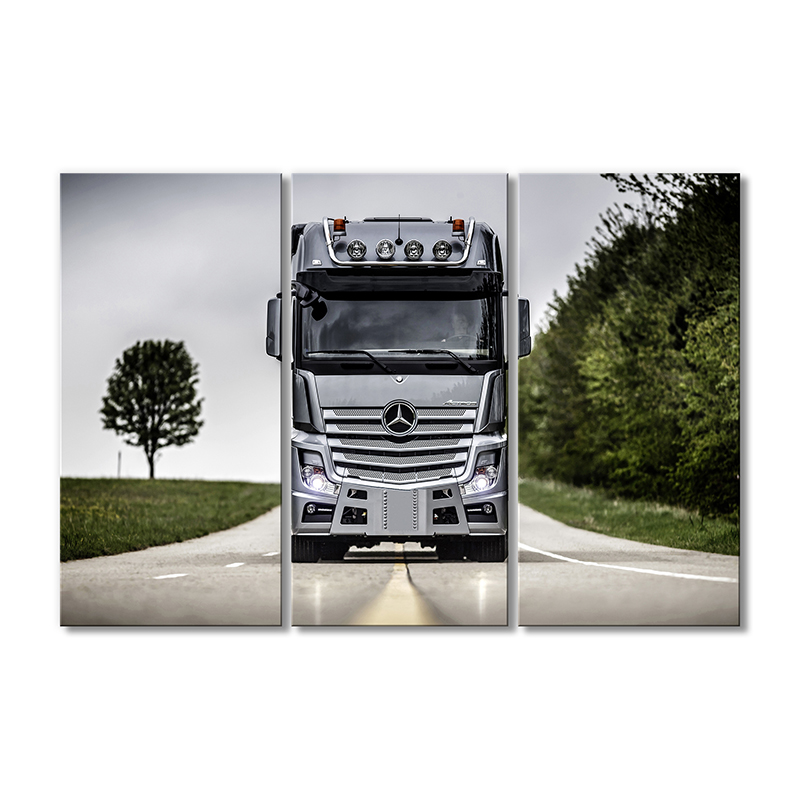

Модульная картина Artel «Грузовик мерседес Бенц mp4» 3 модуля 70x105 см