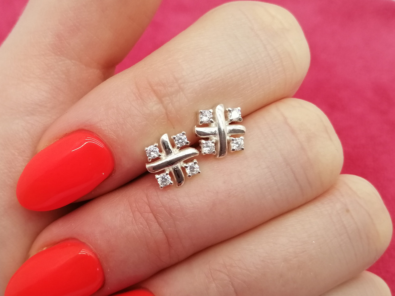 

Серебряные серьги пусеты А458б
