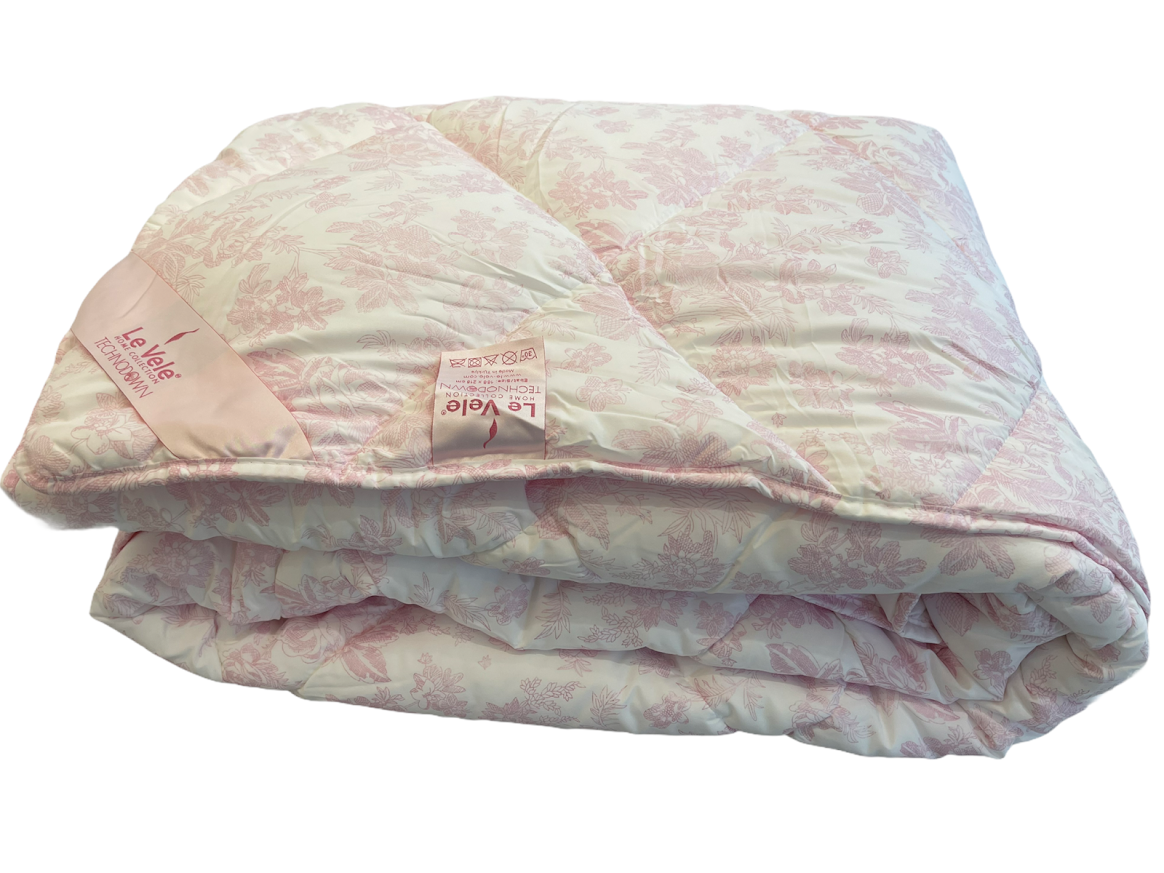 

Одеяло Le Vele Perla Lilium Pink нанофайбер 155х215 см Розовое