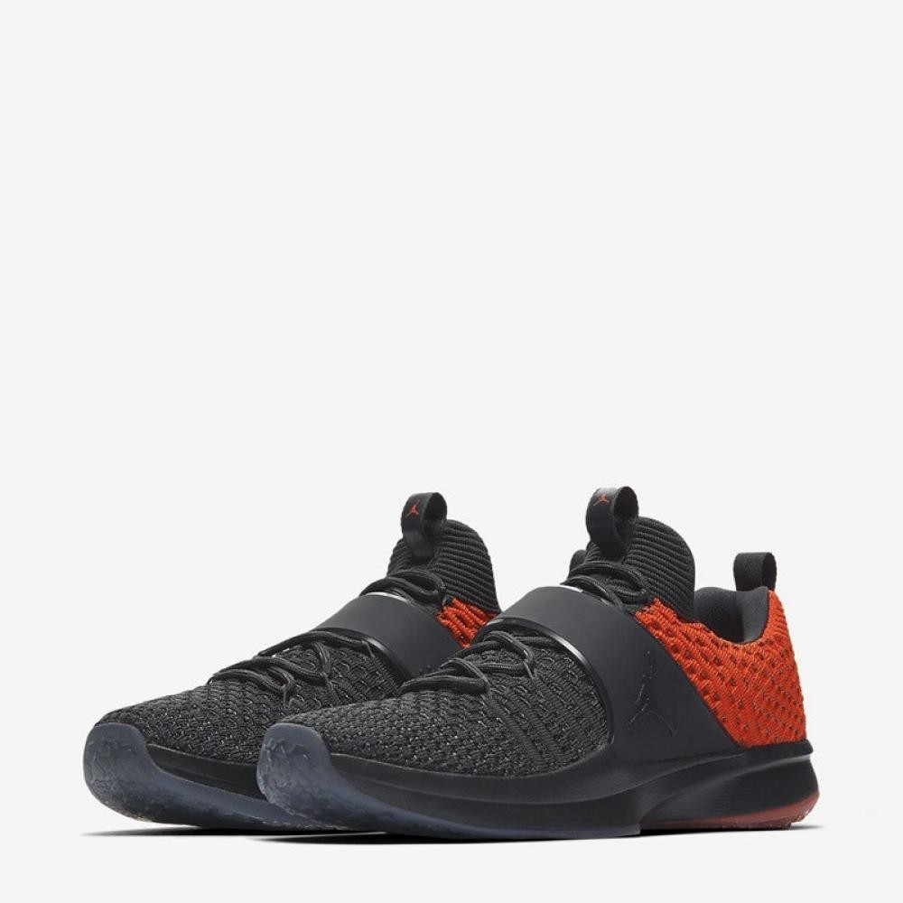 

Кроссовки Nike Jordan Trainer 2 Flyknit, 9us/27см 42.5eur (921210-012)