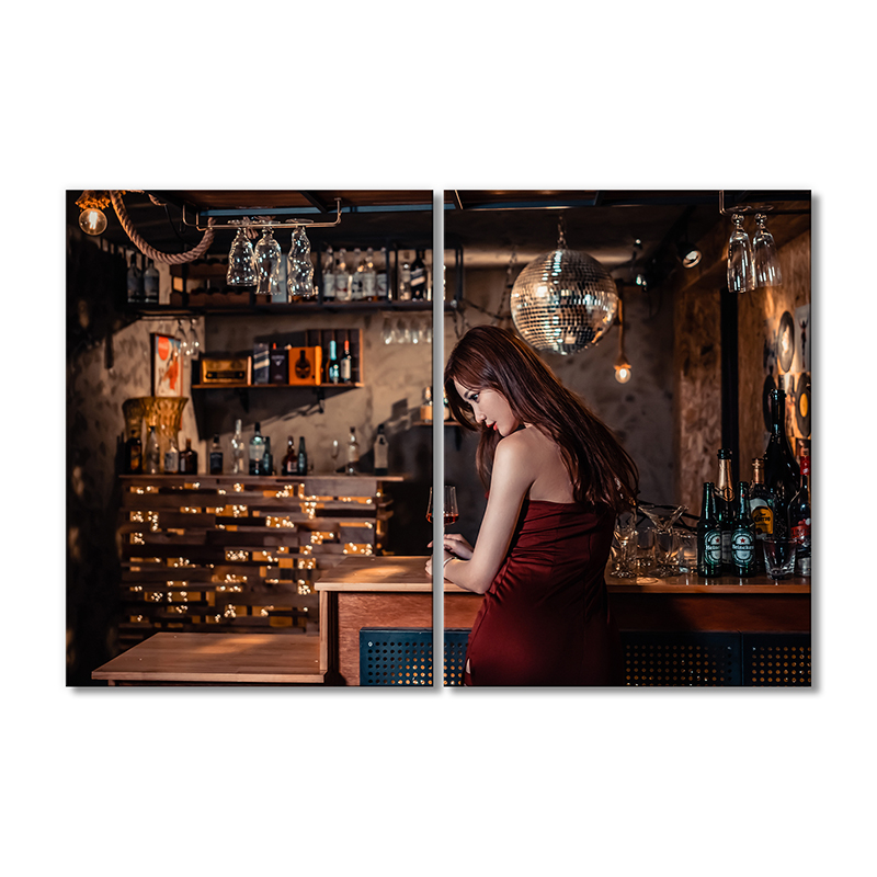 

Модульная картина Artel «Девушка за стойкой» 2 модуля 50x75 см
