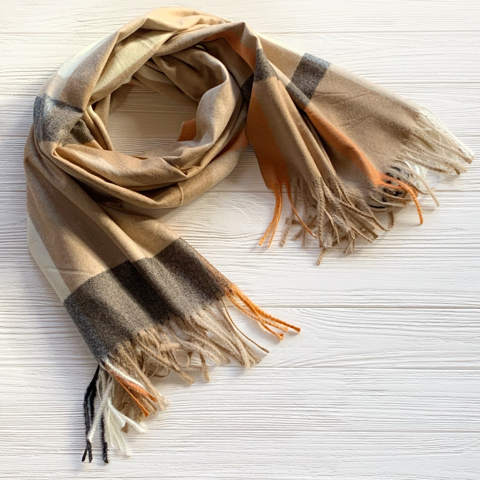 

Шарф в клетку Blended Cashmere 180 см на 70 см бежевый 100387