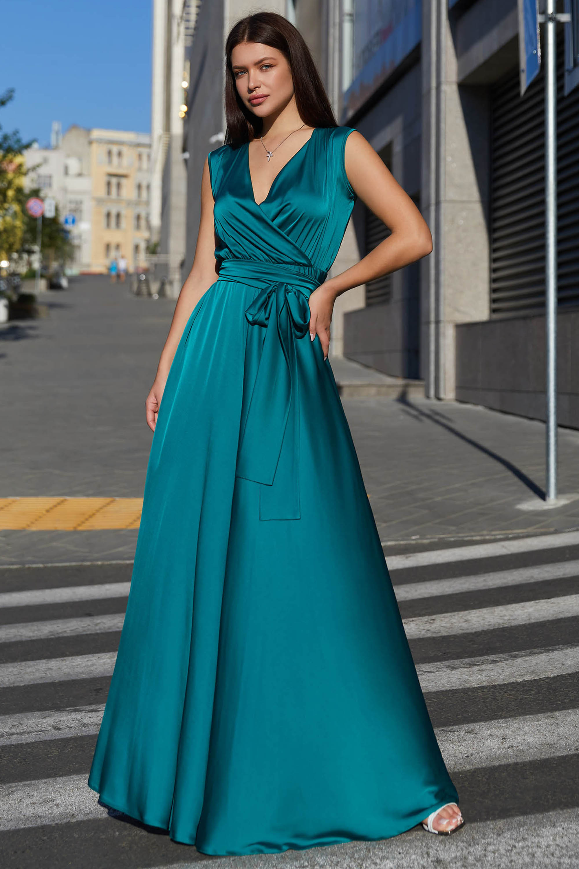

Женское JADONE FASHION длинное платье из шелка Фурор цвет зеленый  (Платье Фурор зеленый, Женское JADONE FASHION длинное платье из шелка Фурор цвет зеленый S (Платье Фурор зеленый)