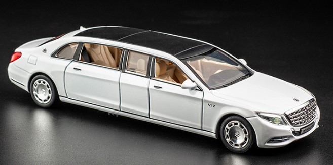 

Модель автомобиля Maybach S650 в масштабе 1:32 белого цвета