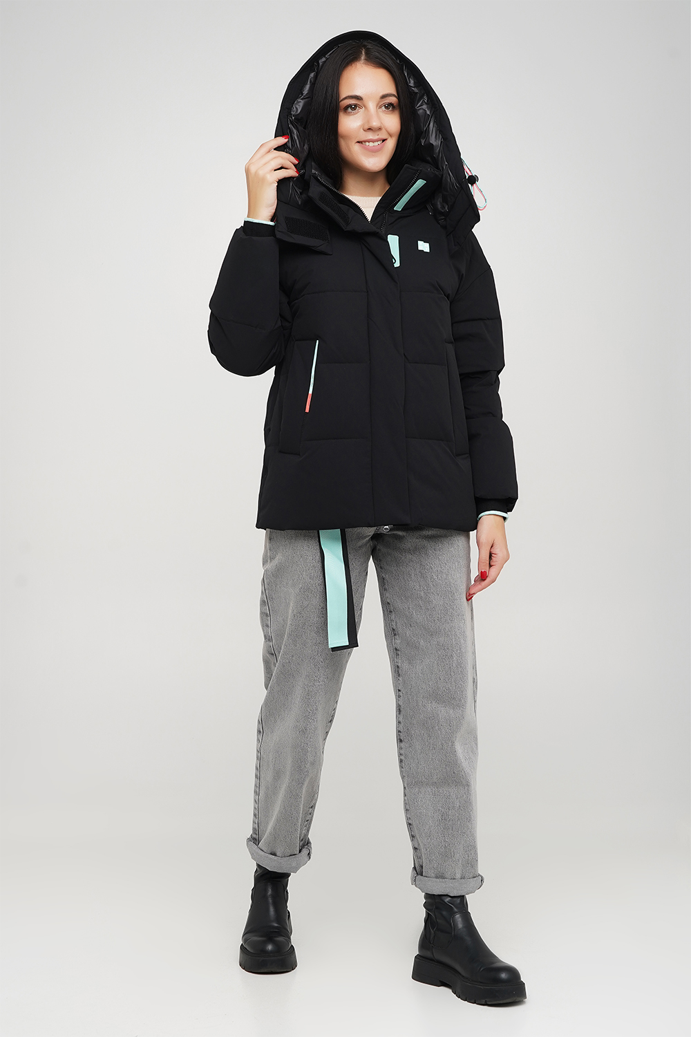 

Куртка зимняя Towmy 3230 черный 001 XXL (р)